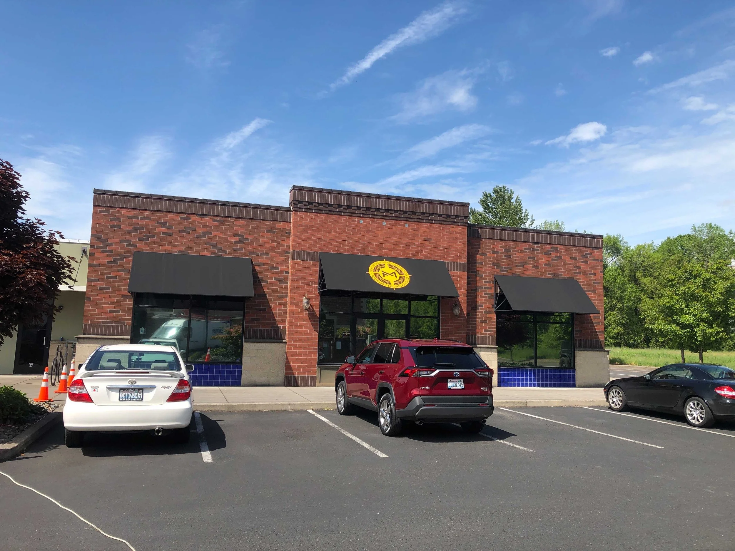 rose-city-awning-commercial-traditional-awning-graphicswelded-frame-branding-portland-beaverton-tigard-lake-oswego-west-linn-vancouver.jpg.jpg