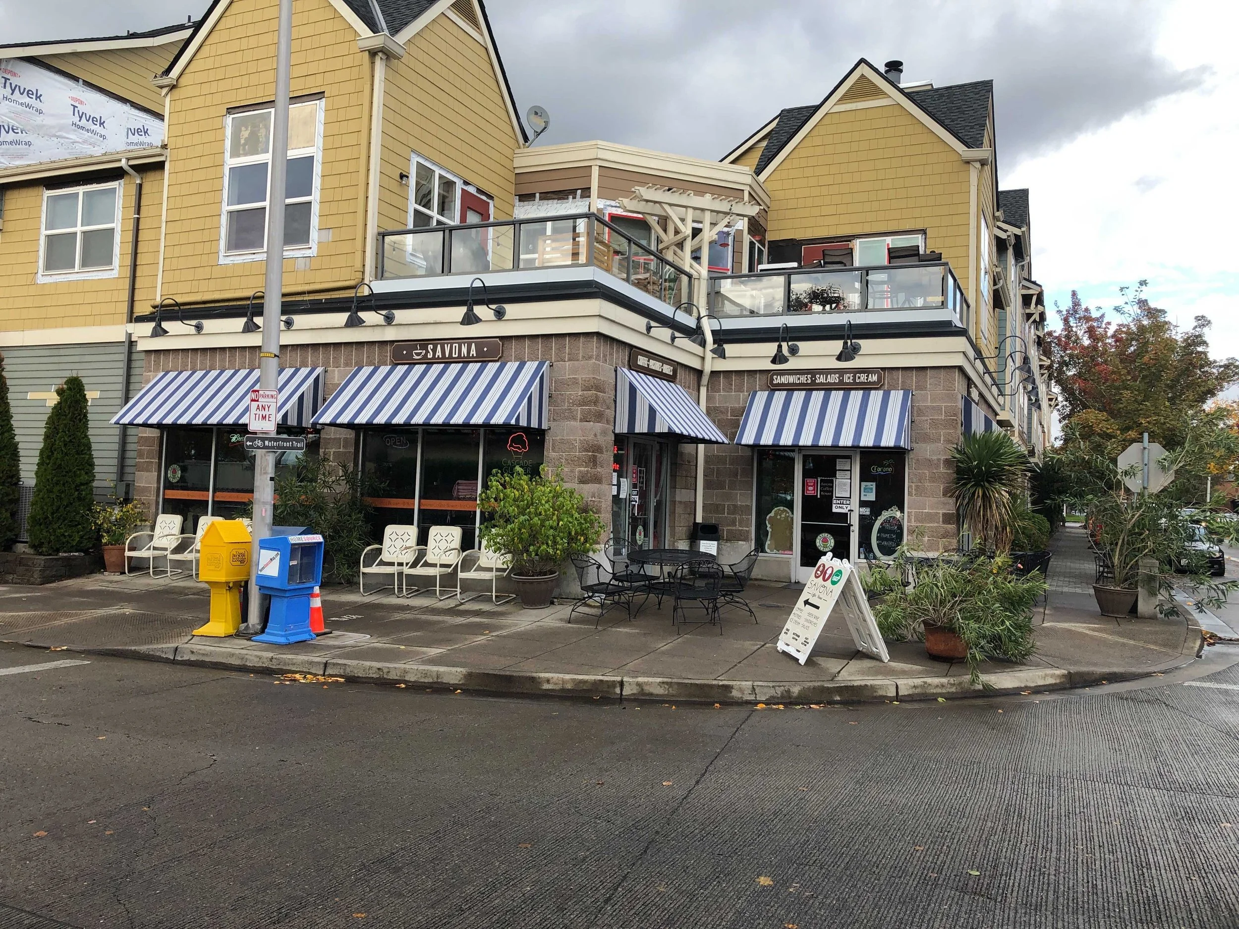 rose-city-awning-commercial-traditional-awning-graphicswelded-frame-branding-portland-beaverton-tigard-lake-oswego-west-linn-vancouver.jpg.jpg