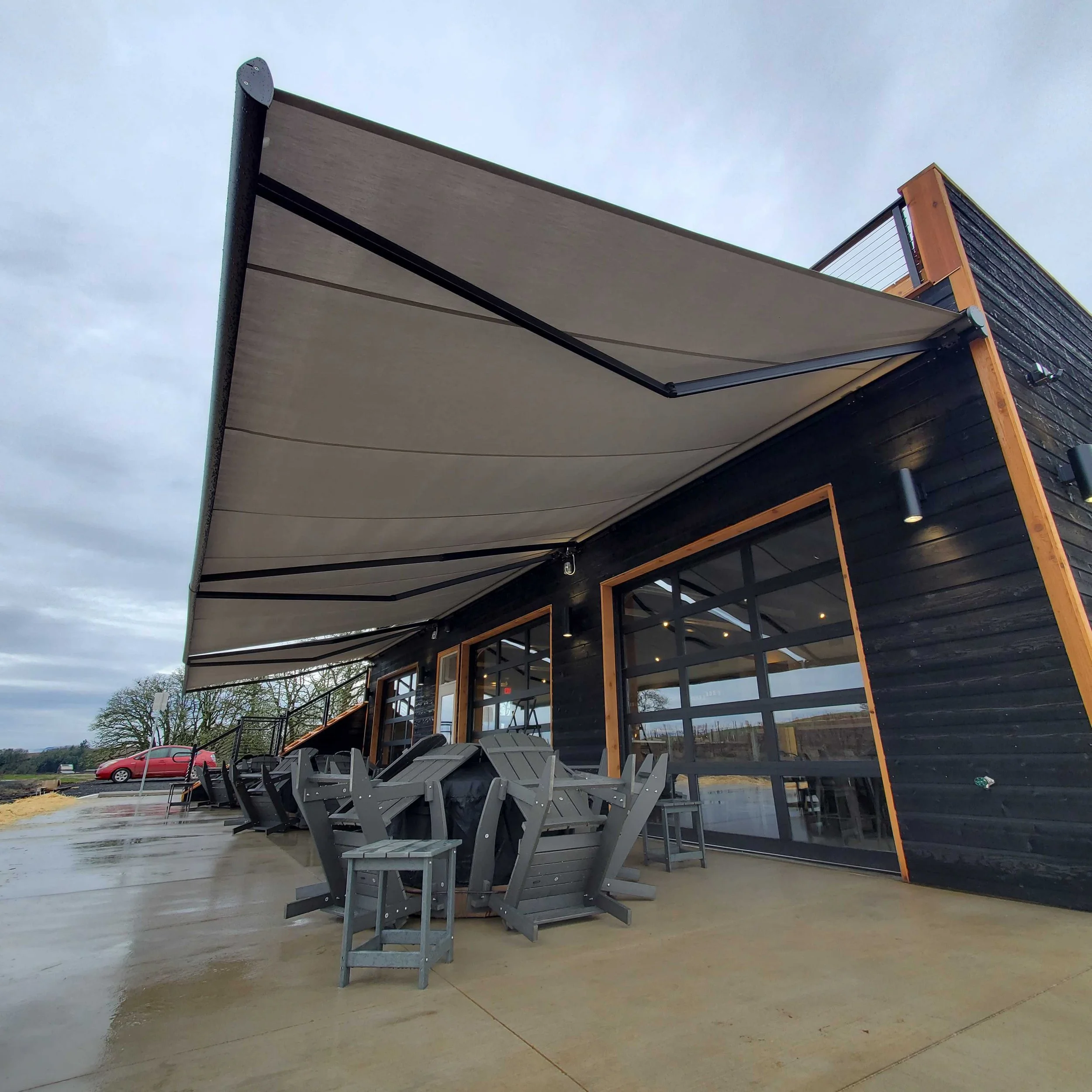 rose-city-awning-motorized-retractable-deck-awning-pacific-northwest-portland-lake-oswego-west-linn-beaverton-tigard-vanvouver-washington.jpg.jpg