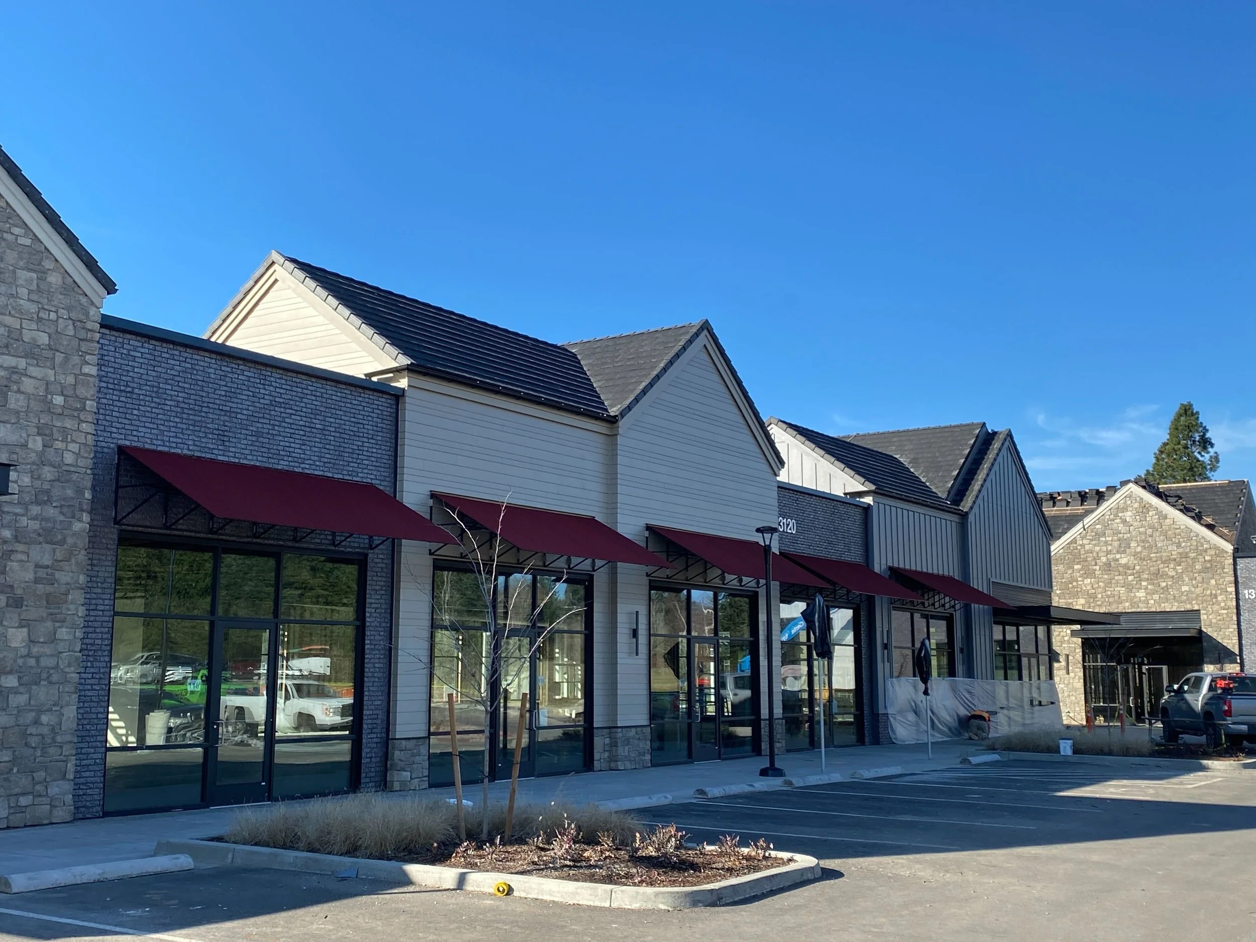 rose-city-awning-commercial-traditional-awning-graphics-welded-frame-branding-portland-beaverton-tigard-lake-oswego-west-linn-vancouver.jpg.jpg