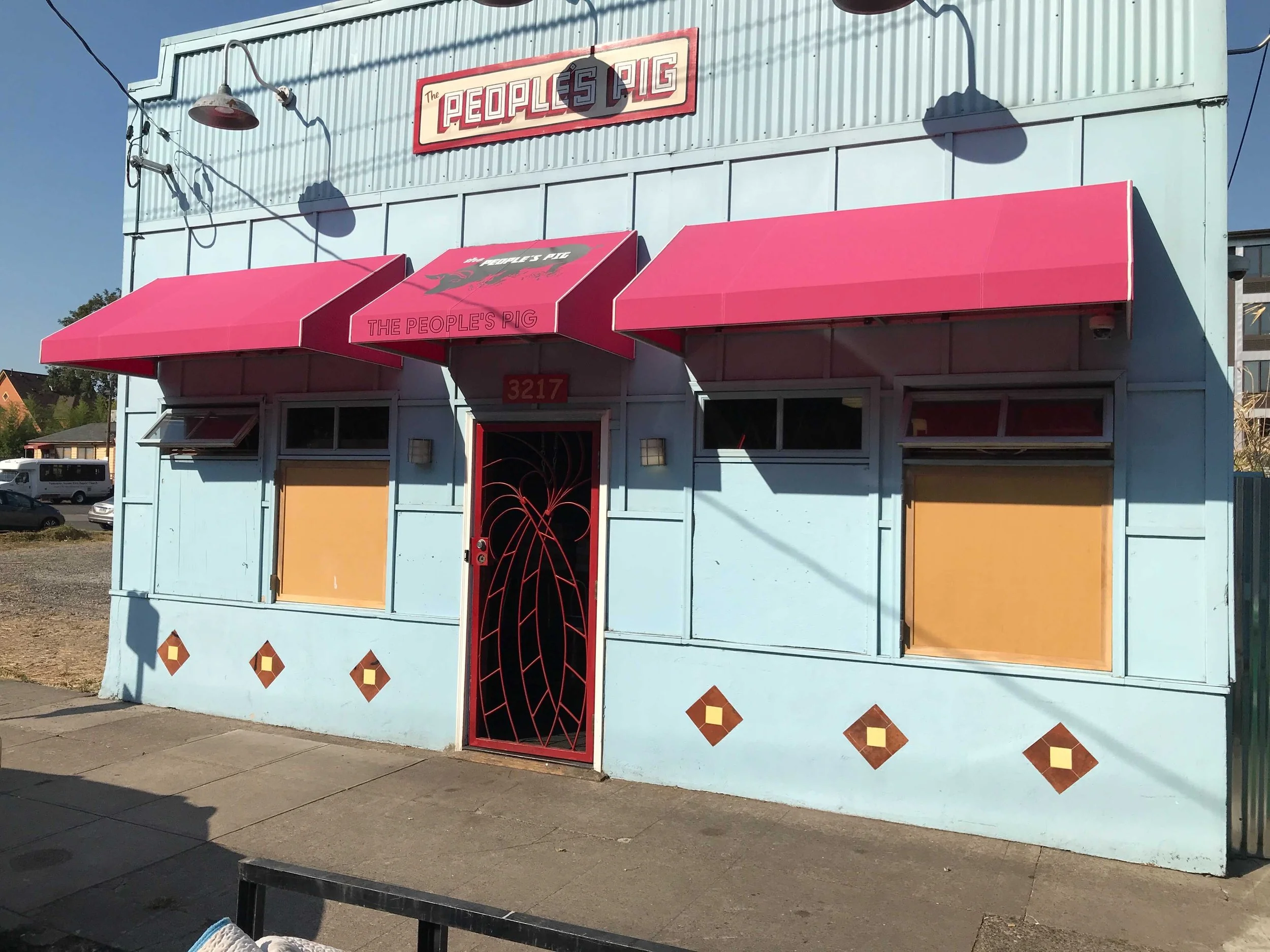 rose-city-awning-commercial-traditional-awning-graphics-branding-portland-beaverton-tigard-lake-oswego-west-linn-vancouver.jpg.jpg