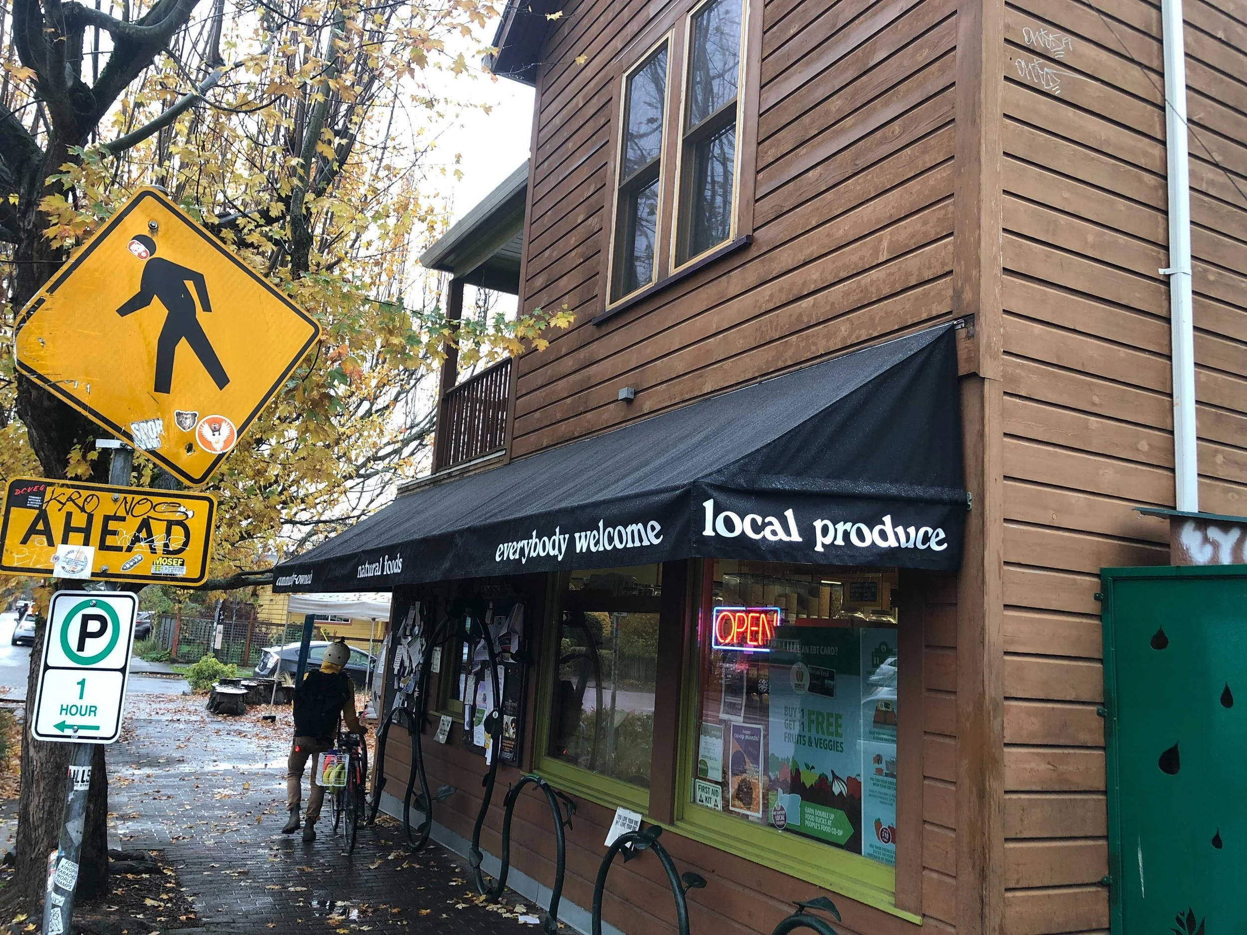 rose-city-awning-awning-pipe-frame-sunbrella-fabric-entry-business-pacific-northwest-portland-lake-oswego-west-linn-beaverton-tigard-vanvouver-washington.jpg.jpg