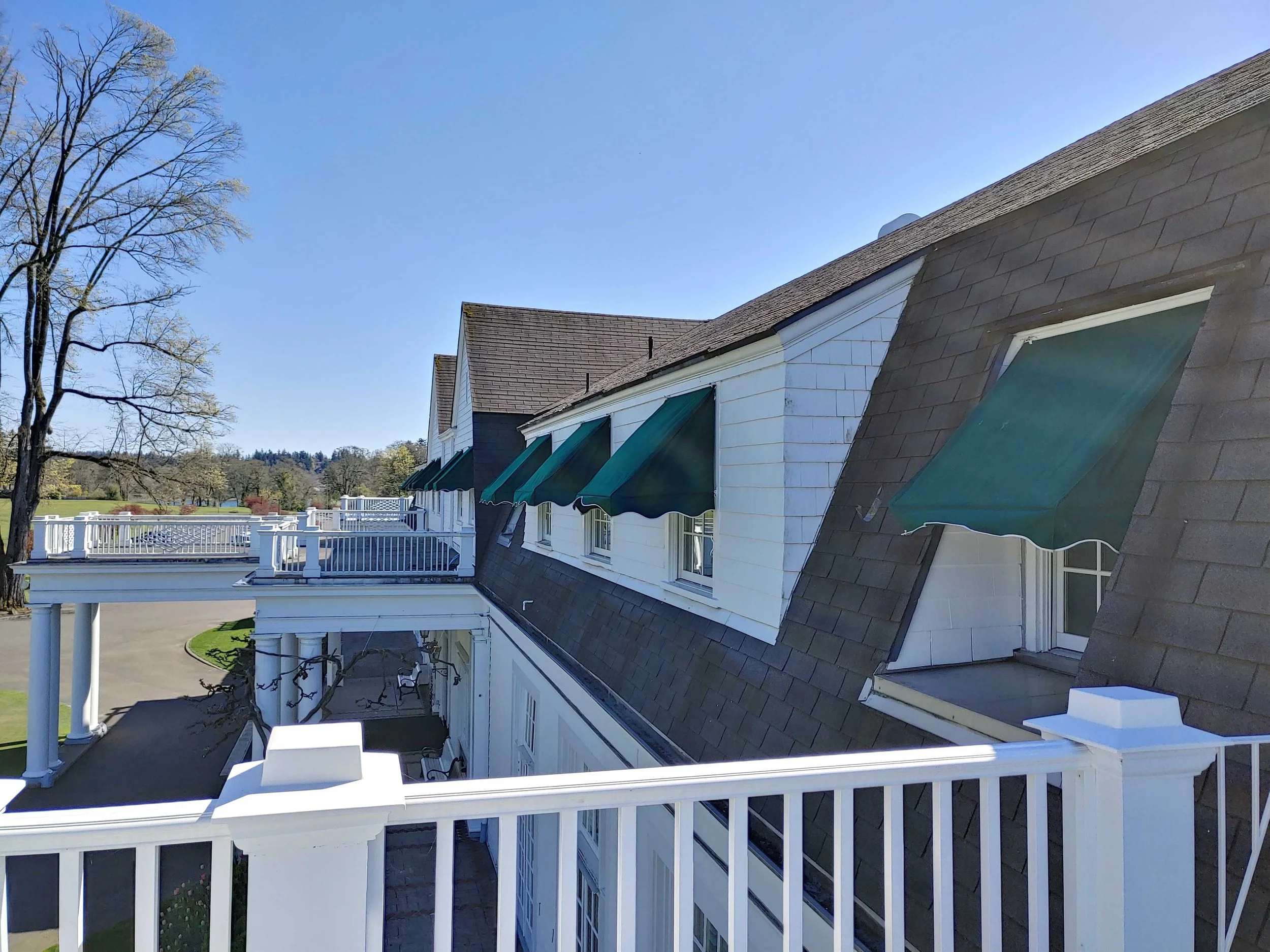rose-city-awning-awning-pipe-frame-sunbrella-fabric-entry-business-pacific-northwest-portland-lake-oswego-west-linn-beaverton-tigard-vanvouver-washington.jpg.jpg