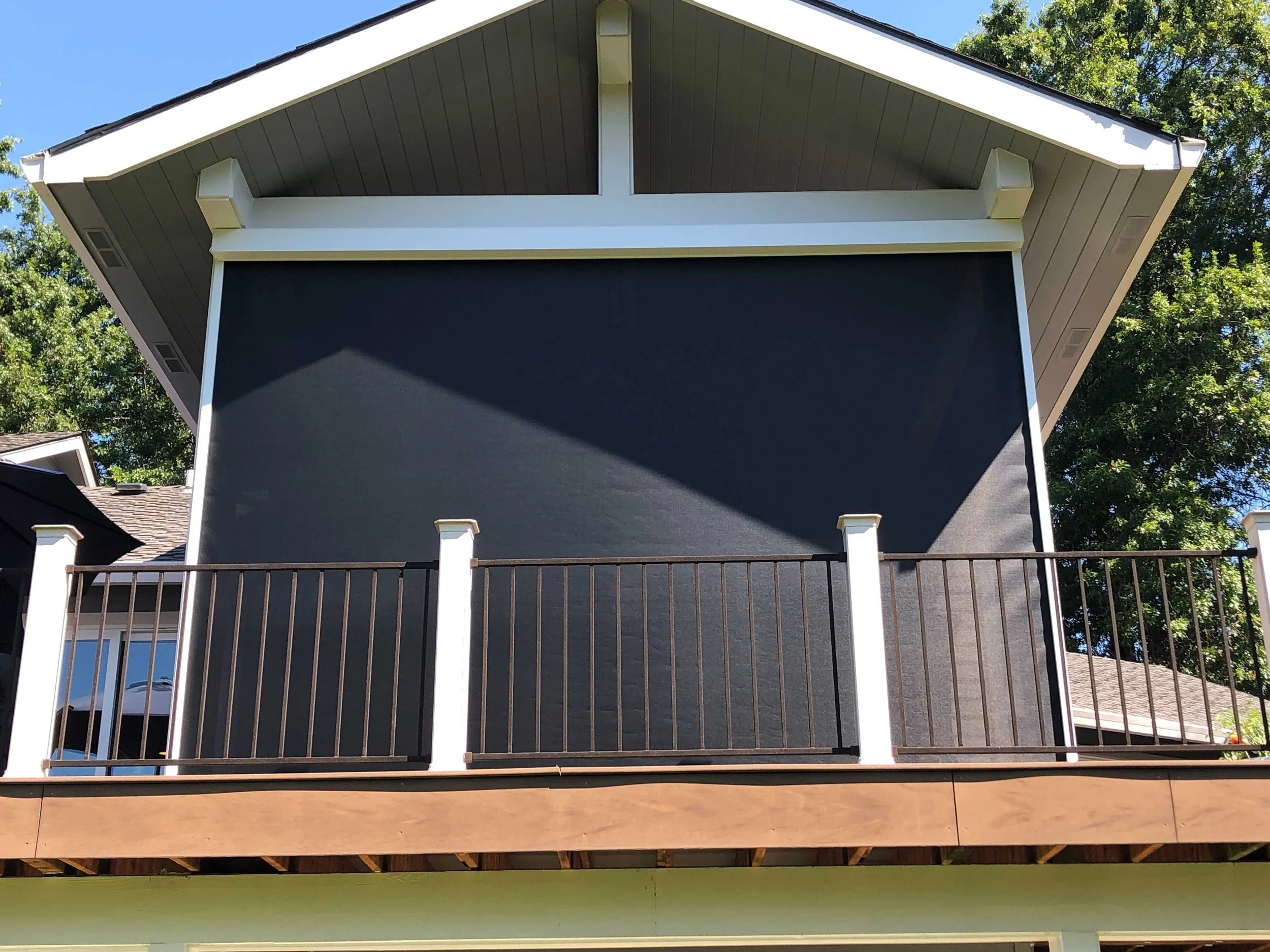rose-city-awning-summerspace-motorized-retractable-awning-screen-zip-flexshade-95%-mesh-enclosure-privacy-blackout-pacific-northwest-portland-lake-oswego-west-linn-beaverton-tigard-vanvouver-washington.jpg.jpg
