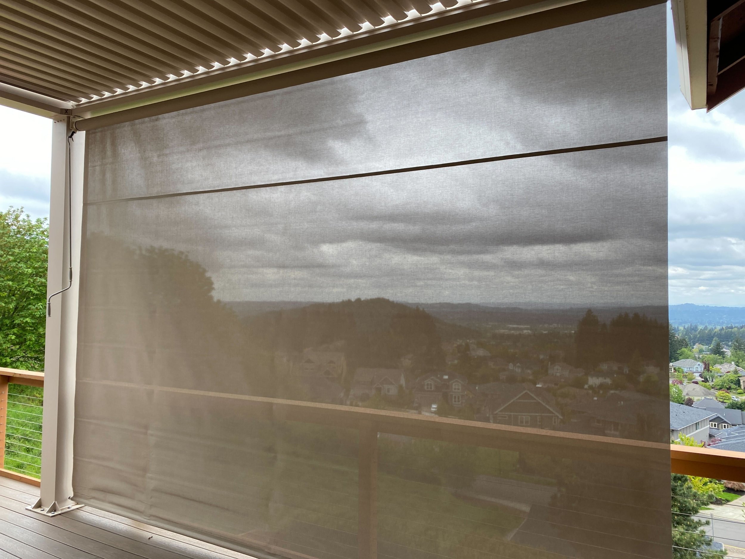 rose-city-awning-summerspace-motorized-retractable-awning-screen-zip-flexshade-95%-mesh-enclosure-privacy-blackout-pacific-northwest-portland-lake-oswego-west-linn-beaverton-tigard-vanvouver-washington.jpg.jpg