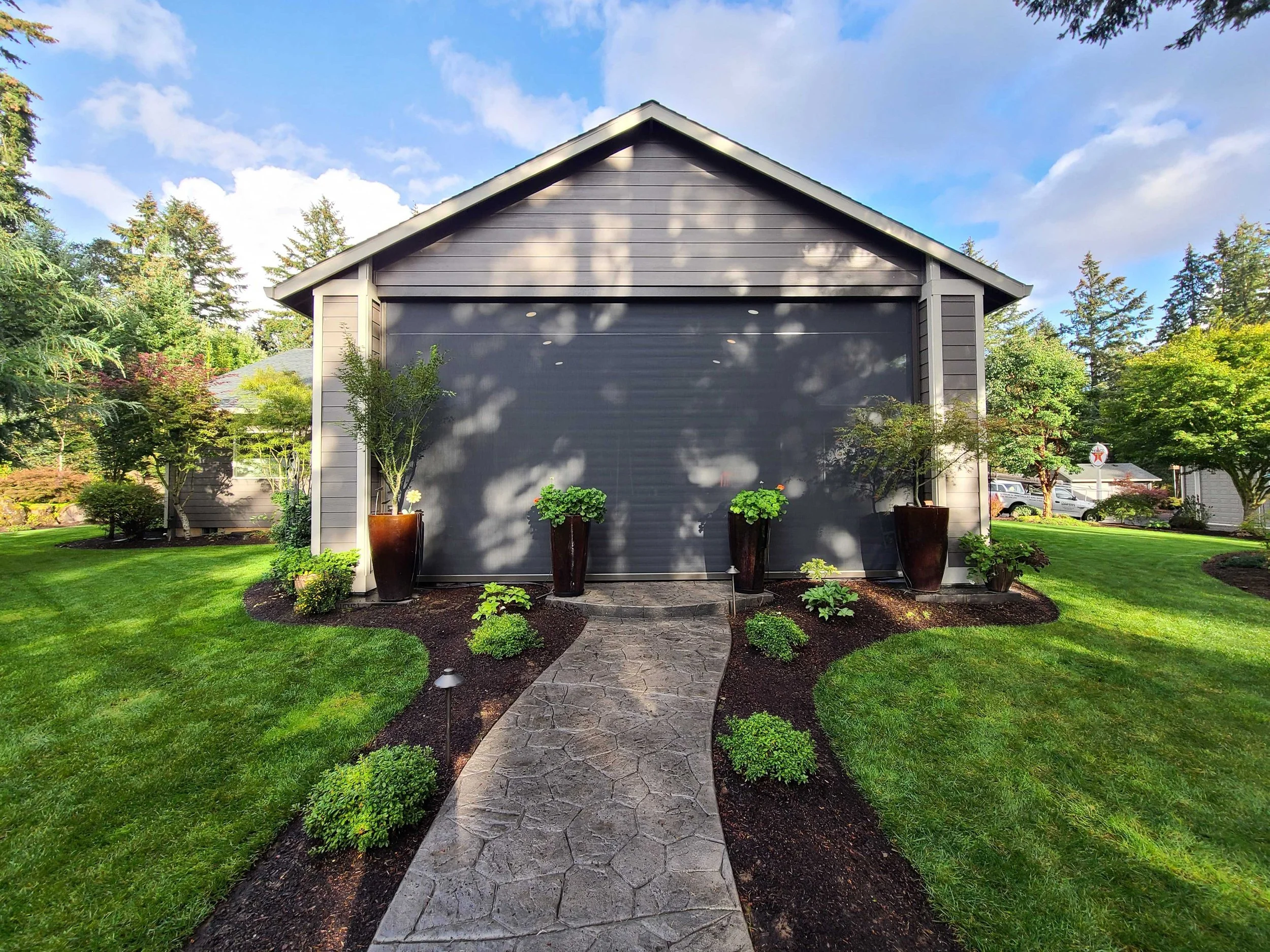 rose-city-awning-summerspace-motorized-retractable-awning-screen-zip-flexshade-95%-mesh-enclosure-privacy-blackout-pacific-northwest-portland-lake-oswego-west-linn-beaverton-tigard-vanvouver-washington.jpg.jpg