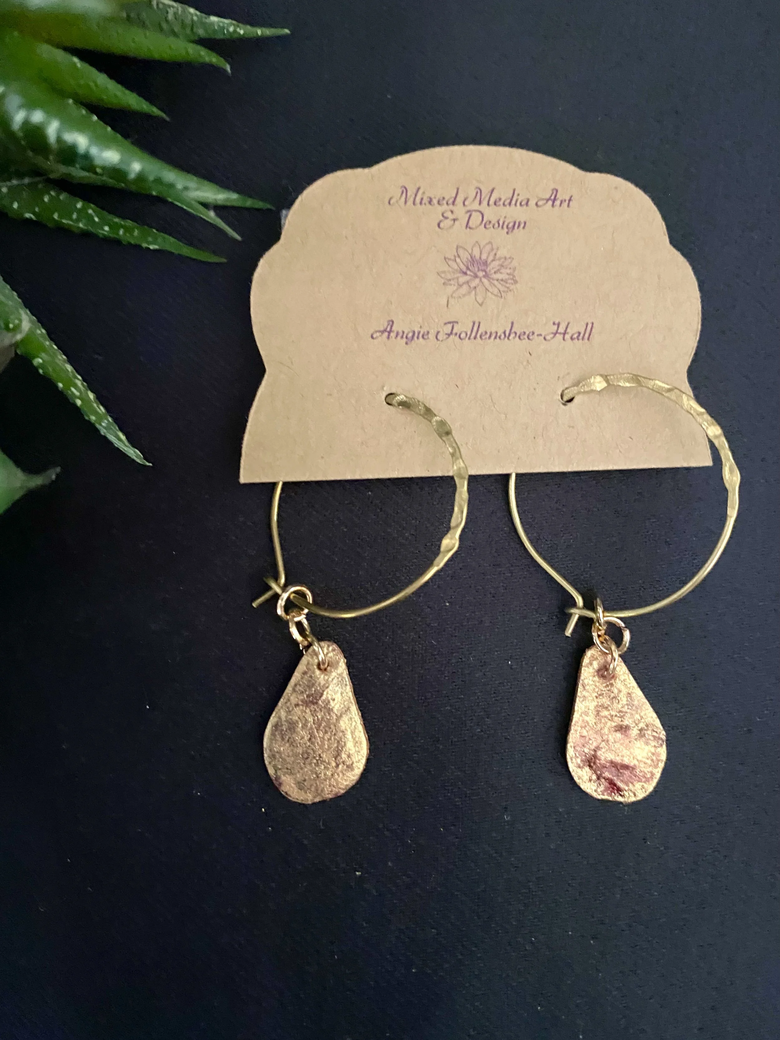 Gold Earring: Oval Hoops with one drop