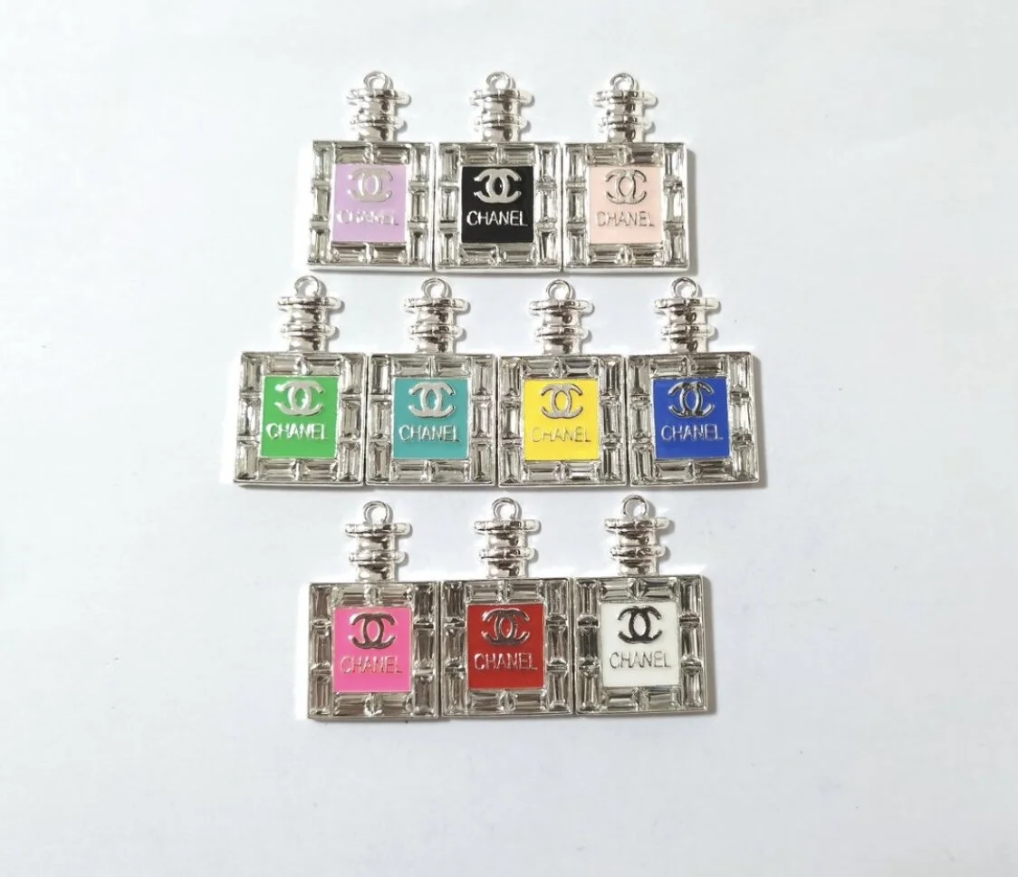 251D5866-BFF9-4A5C-9409-923572DFE6E8