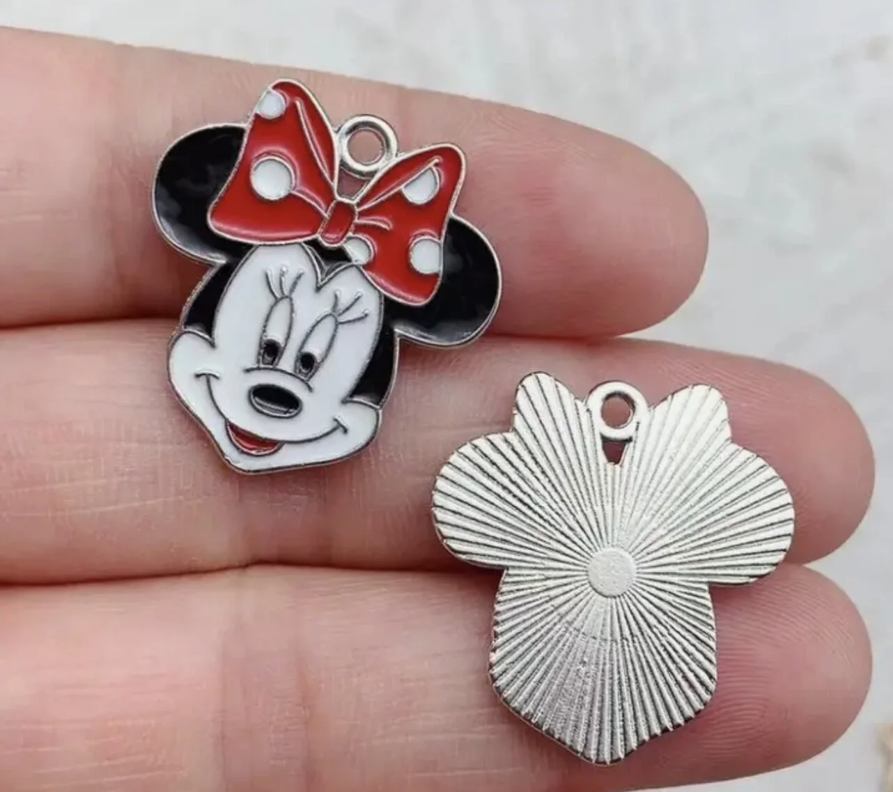 15AA6B2F-E4DA-4C3F-A13E-3C7CB27C075A