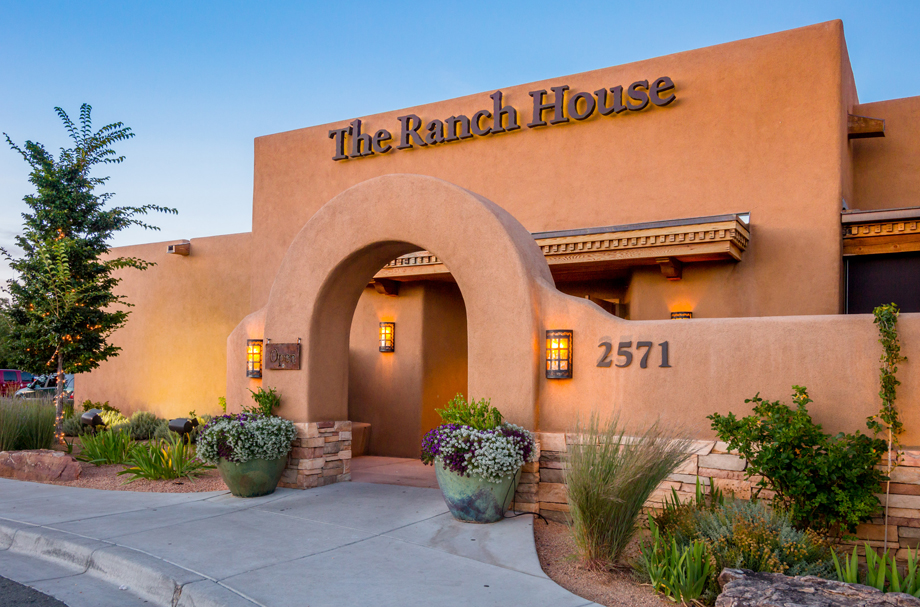 The-Ranch-House-BBQ-Restaurant-Santa_fe.jpg