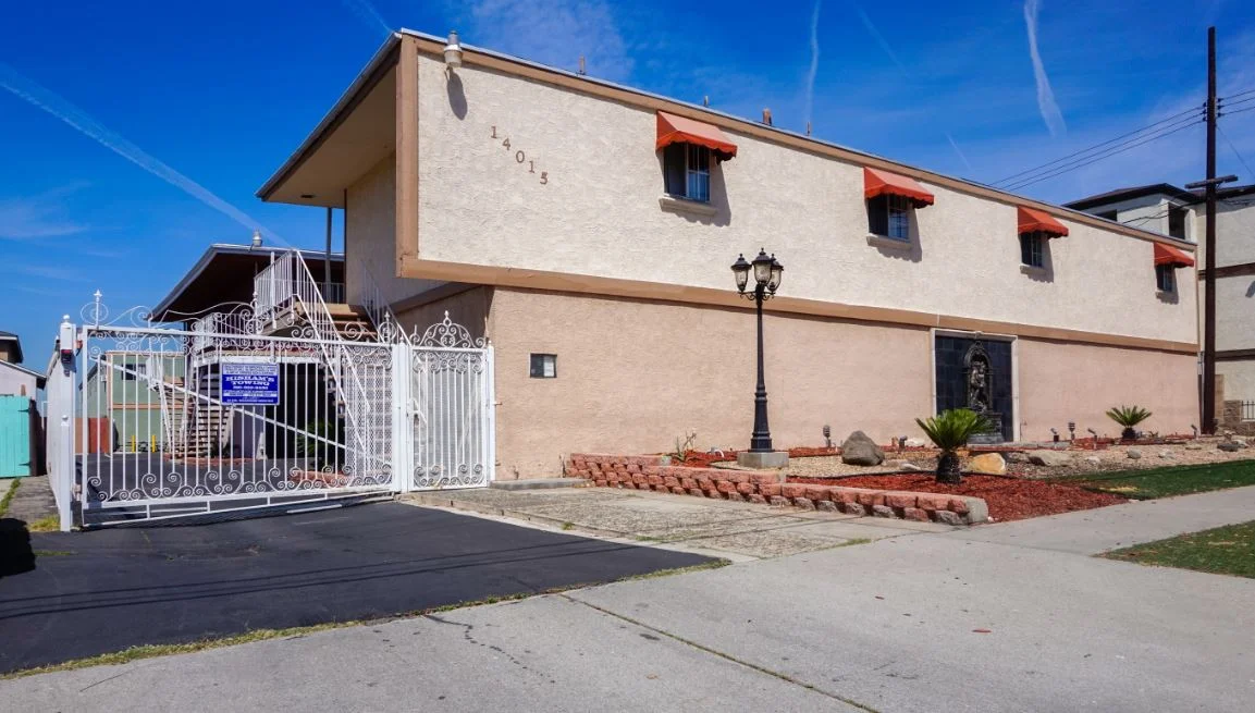 14015 South Budlong Avenue