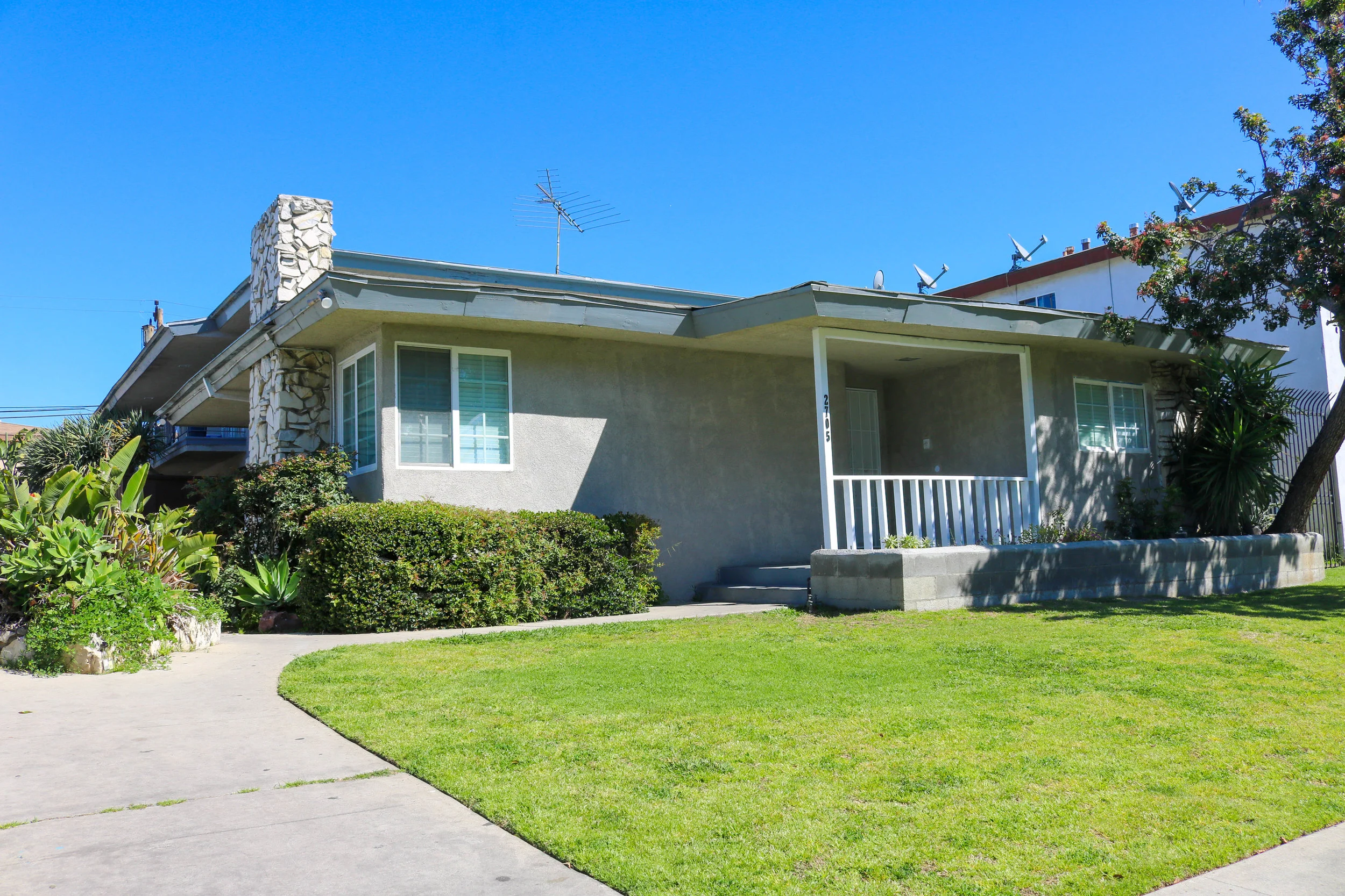 2705 West Rosecrans Avenue