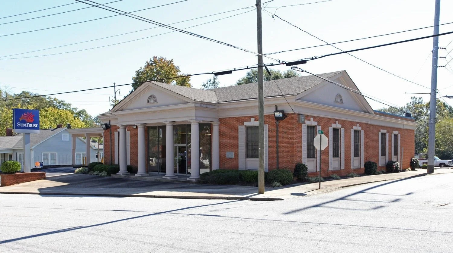 Sun Trust Bank - Stone Mountain, GA