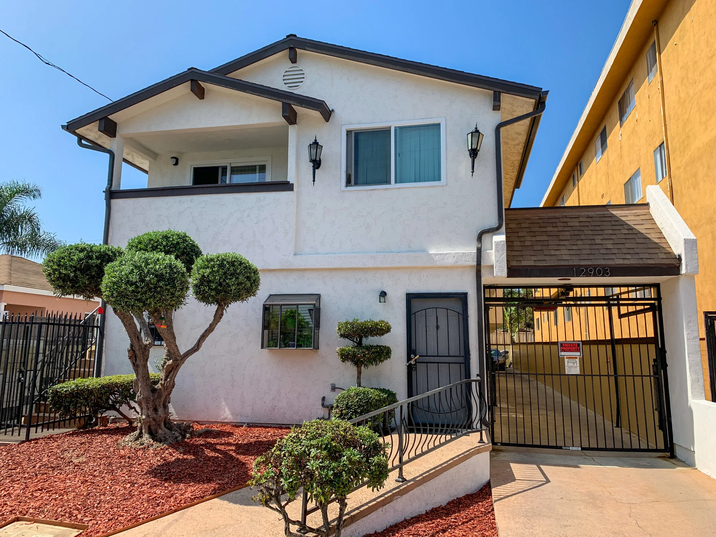 12903 Roselle Avenue