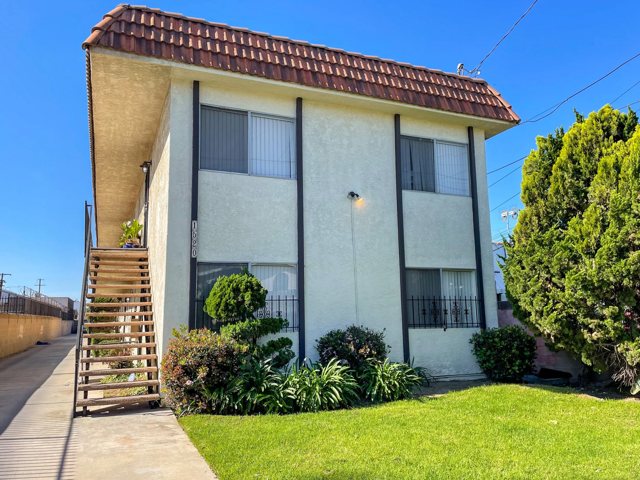 1520 West 224th Street