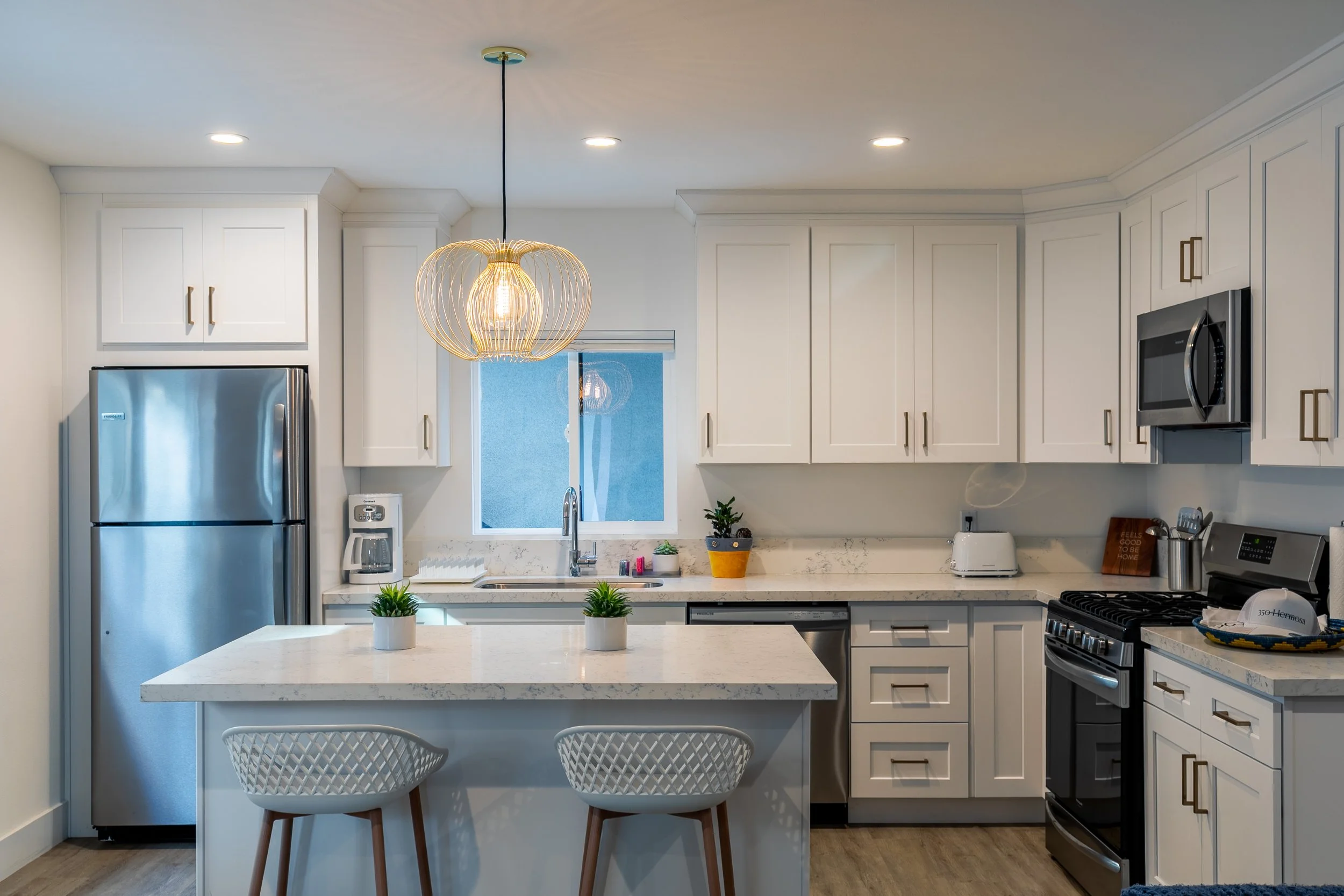 350HA Apt 2 Interior 3.jpg