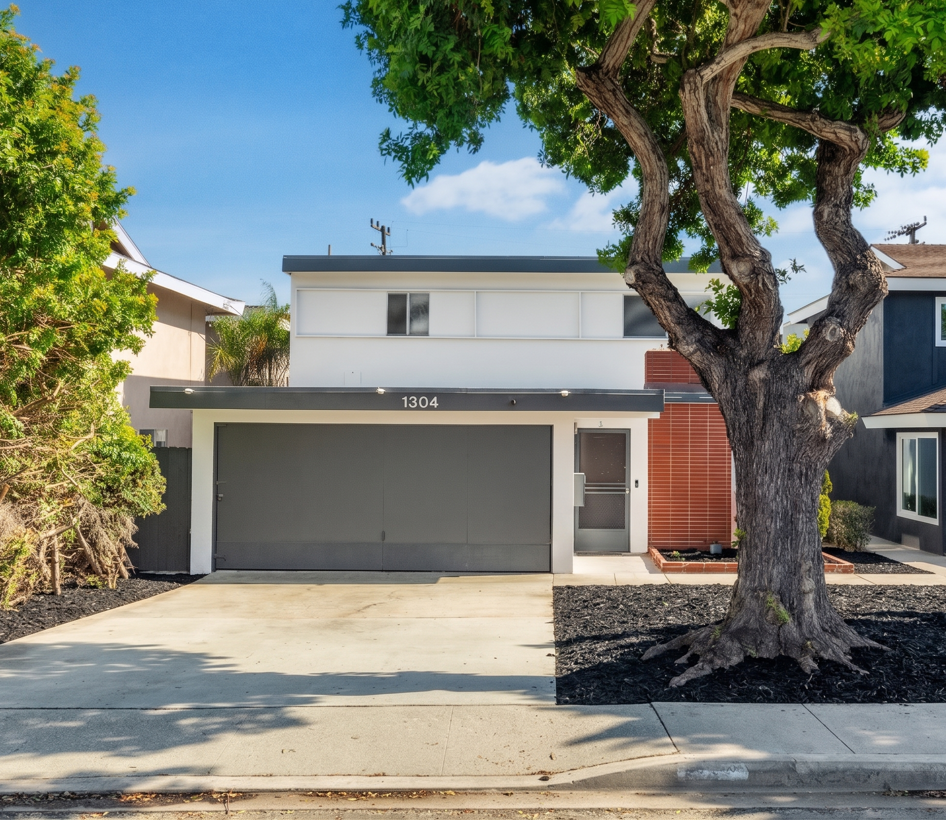 Front with Mulch.png