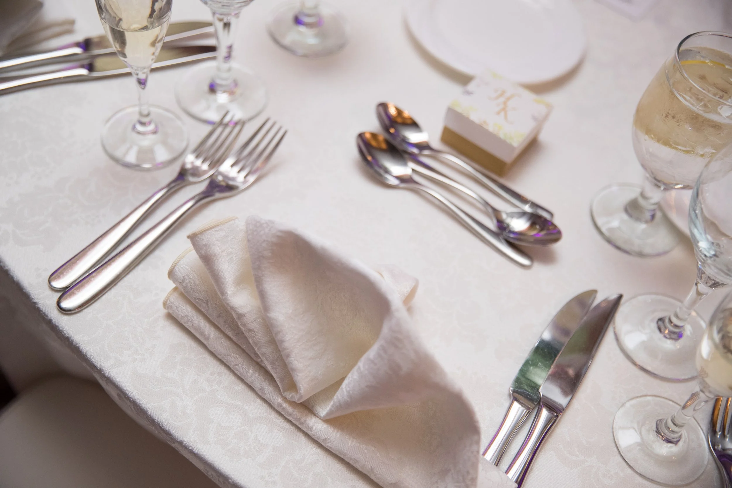 Table Setting 2.jpg