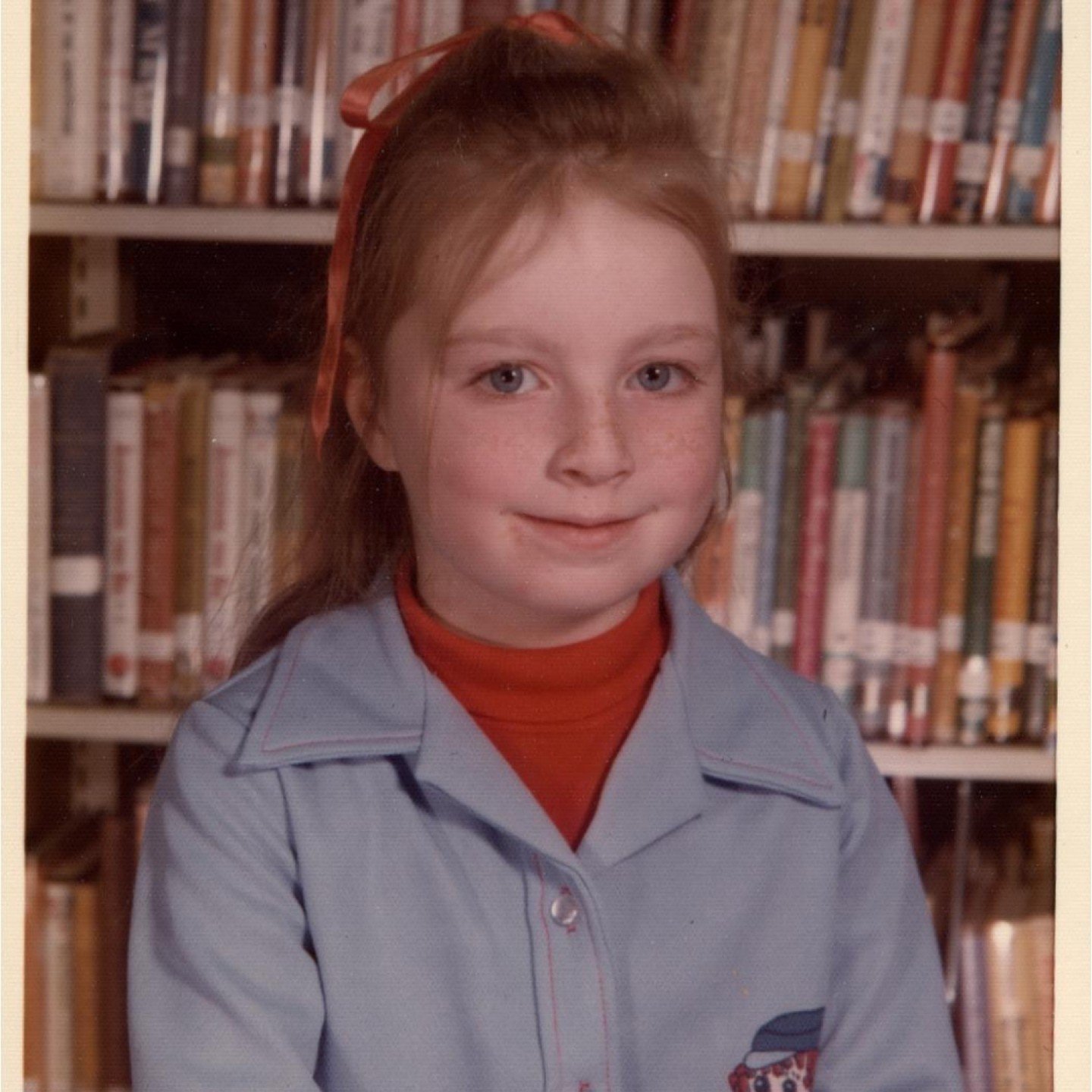 Happy CEO Monday! 

Stumbled upon this adorable throwback today and couldn't help but smile. Little did I know back then, but she knew. She always knew! 

She had that spark, that determination, that drive to lead. 

From that knowing grin to a power