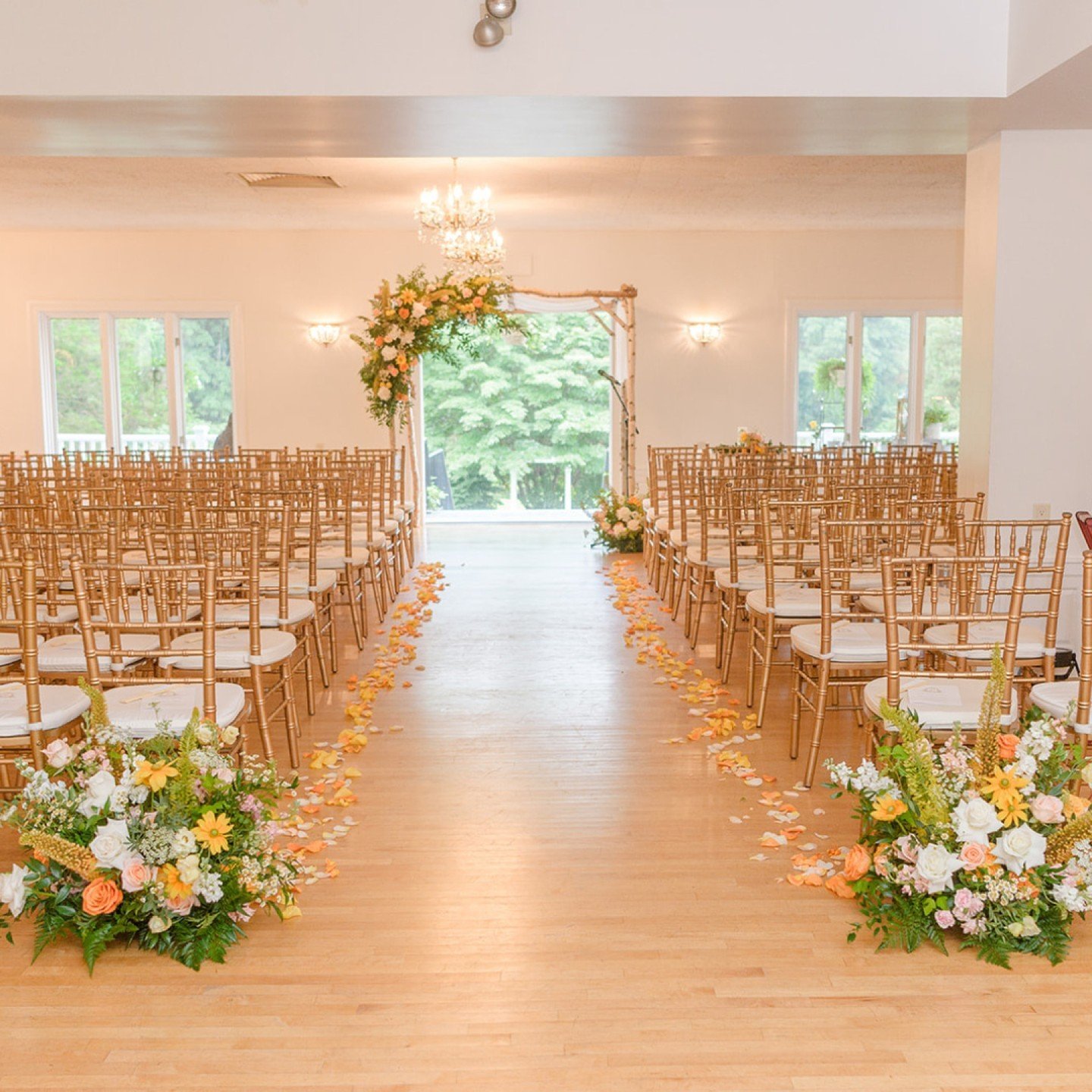 That magical moment just before guest arrival! 
.
.
.
Venue: @florianaipswich
Photography: @juliajanestudios
Wedding Management &amp; Design: @ljeventsma
Florist: @littlebloomsfloral
Rentals: @northshoreweddingrentals
Event Assistant: @jillian_neal_
