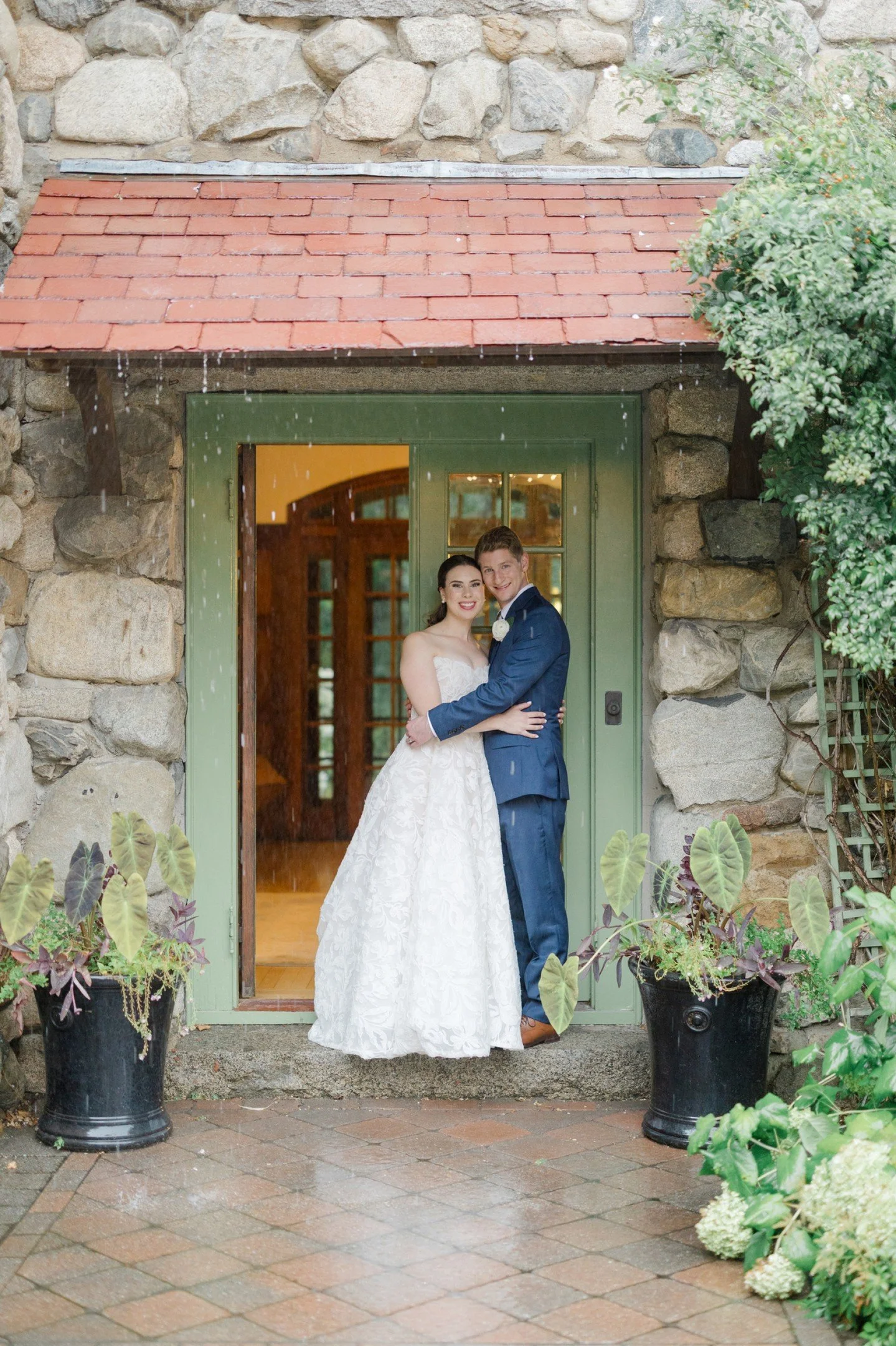 Back at @willowdaleestate this weekend, remembering A &amp; S&rsquo;s celebration so fondly.

Some places and people just stay with you..
.
.
.
Wedding Planning: @ljeventsma
Venue: @willowdaleestate
Officiant: Rabbi Jamie Field
Photo/Video: @lovelyva