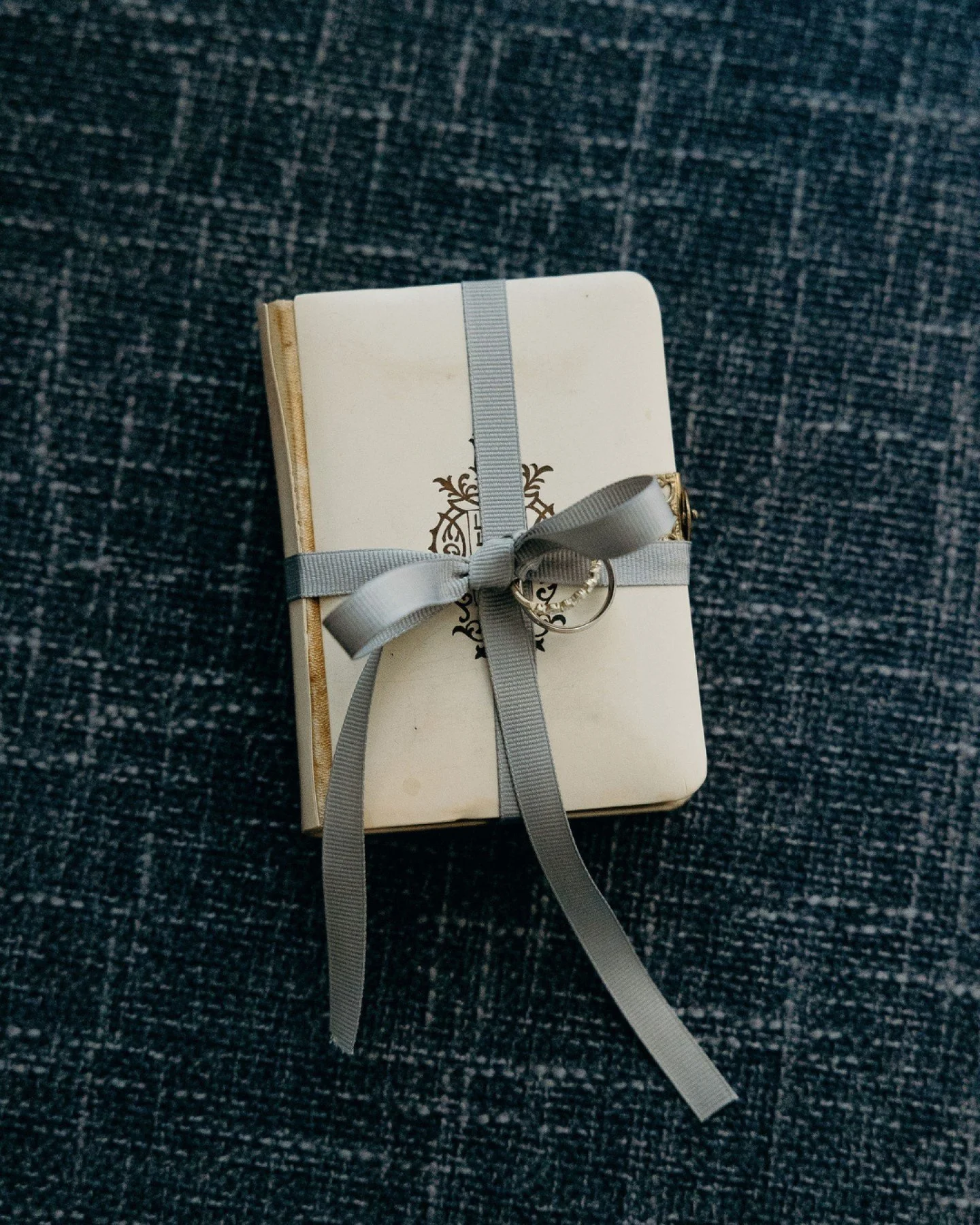The most meaningful details are often the ones rooted in story and tradition.

Family heirlooms, handwritten vows, the glasses waiting to be broken, only to become part of their home afterward. Thoughtful layers that made the celebration feel deeply 