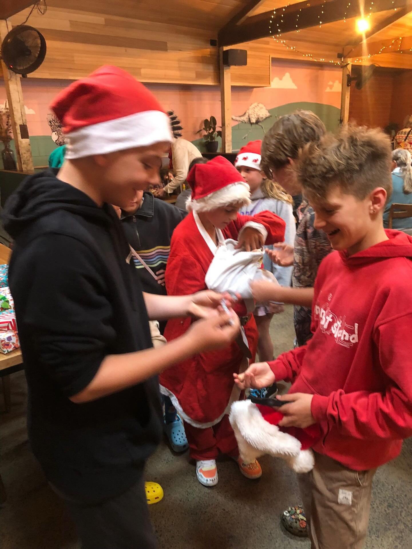 CHRISTMAS DAY FREE COMMUNITY BREAKFAST - call out for donations and volunteers! 

Christmas can be a funny time. Sometimes it&rsquo;s joyful but other times it can be lonely, or difficult or just plain weird. Maybe a mix of all of the above. 

So we 