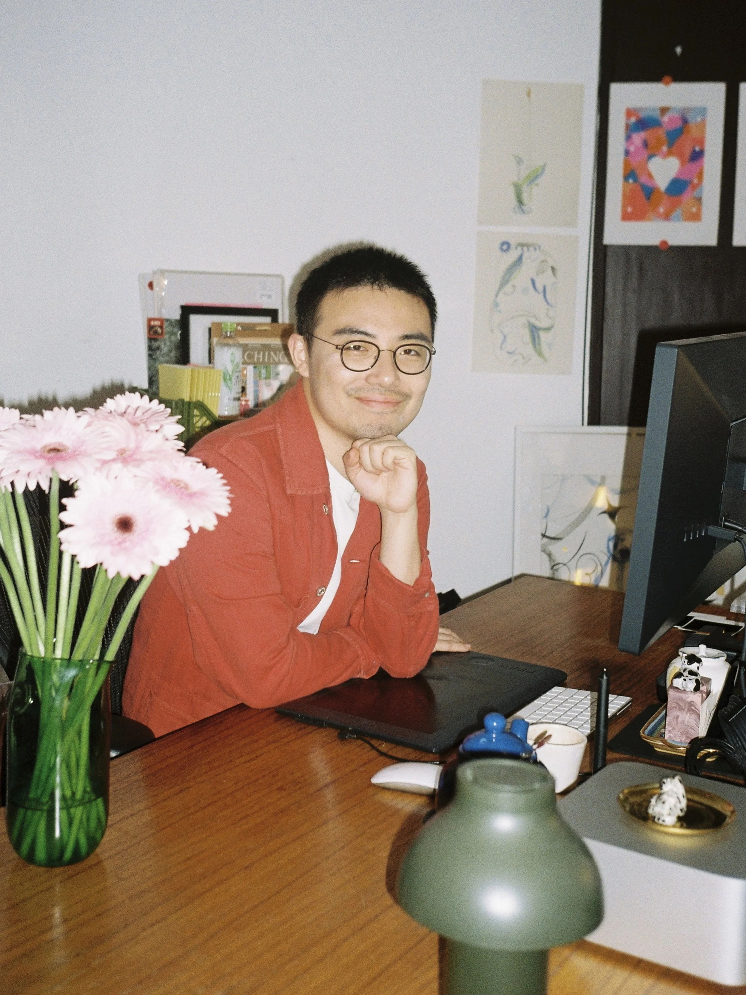 Yulong Lli - London Chinese illustrator and visual artist in studio