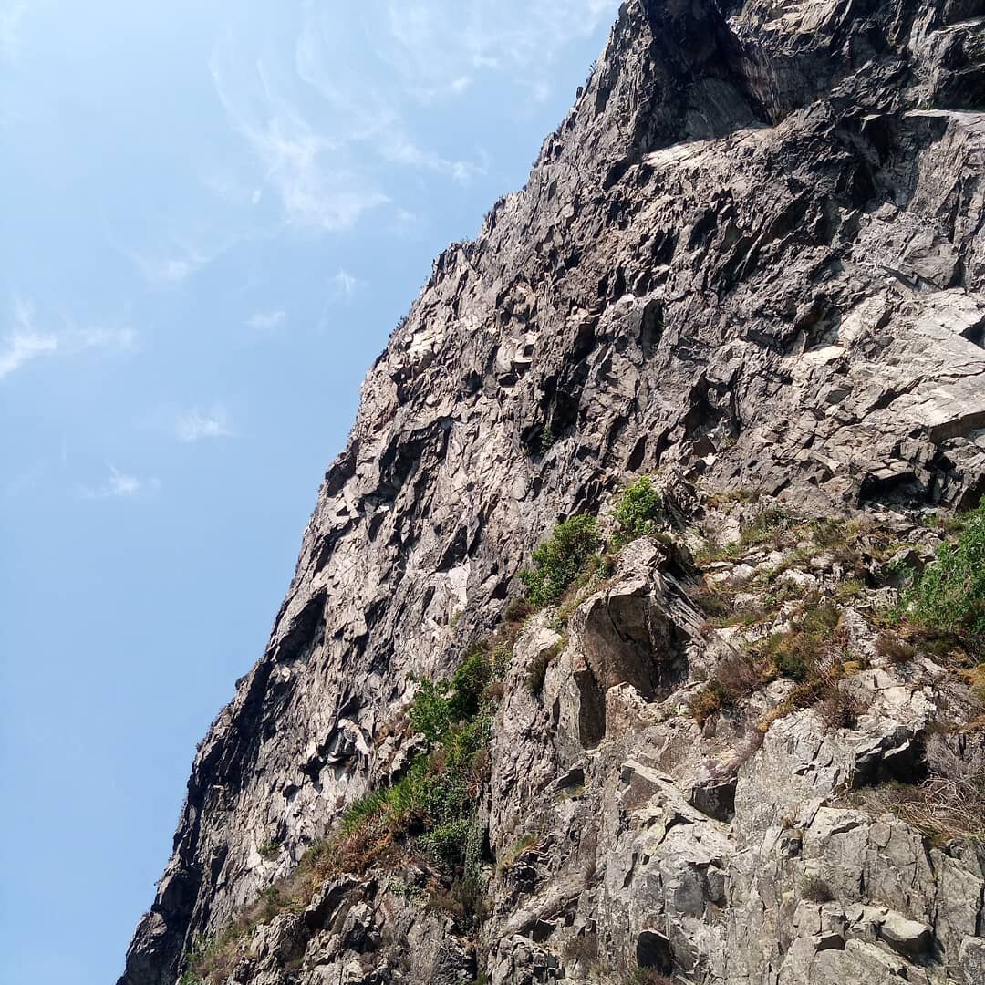 Some of the best summer days climbing in North Wales end with a swim, sometimes on hot days they even involve more than one. We found the incredible Castell cwdwm to be too hot for the main events and after an HVS decided to sought solitude on higher