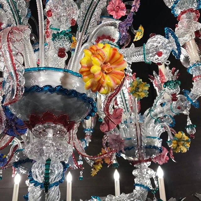 Chandelier Murano from Maison et Objet in Paris, if you are brave and have &euro;120.000 💎
.
.
#mom2020