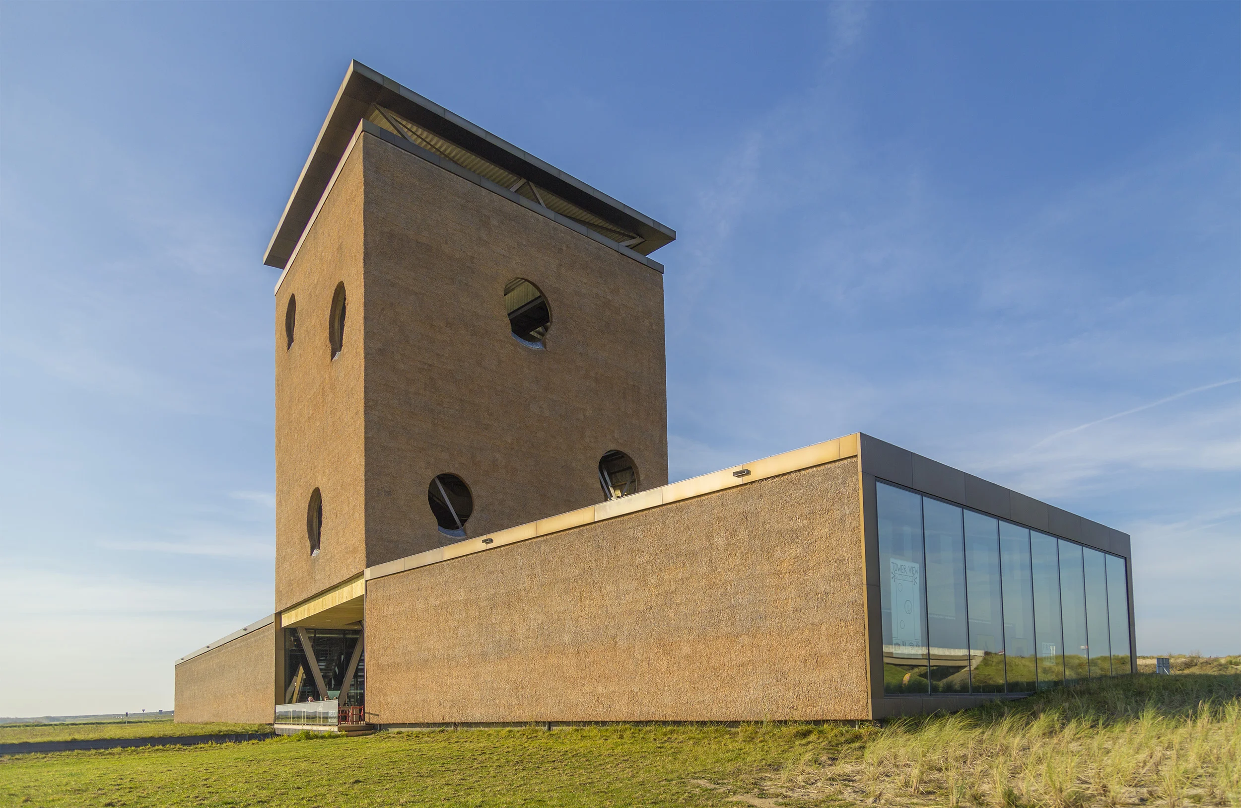 02-architectuur-rieten-dak-VOOGT-rietdekkers-Delft.jpg