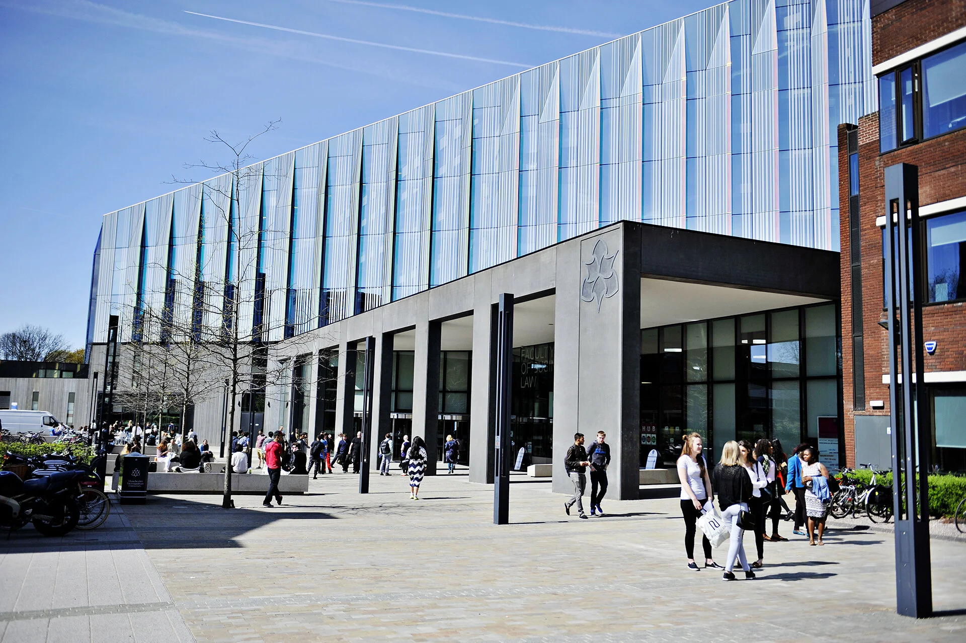 Exterior_Manchester_Metropolitan_University.jpeg