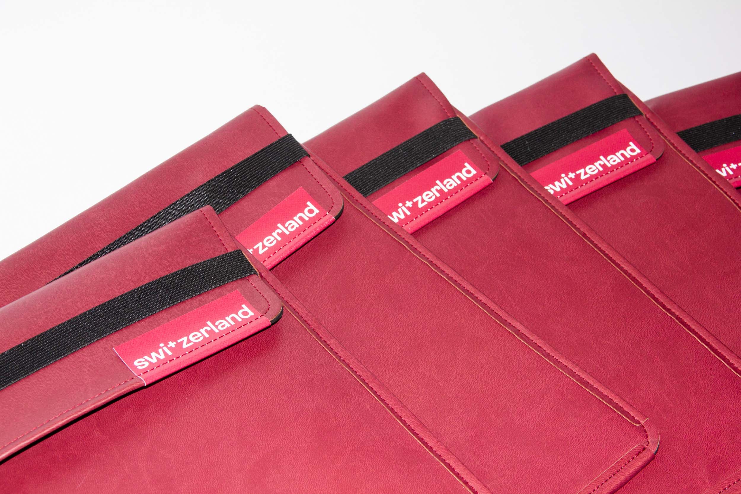 POWCH_Laptop-Sleeves_Switzerland_Final_3.jpg
