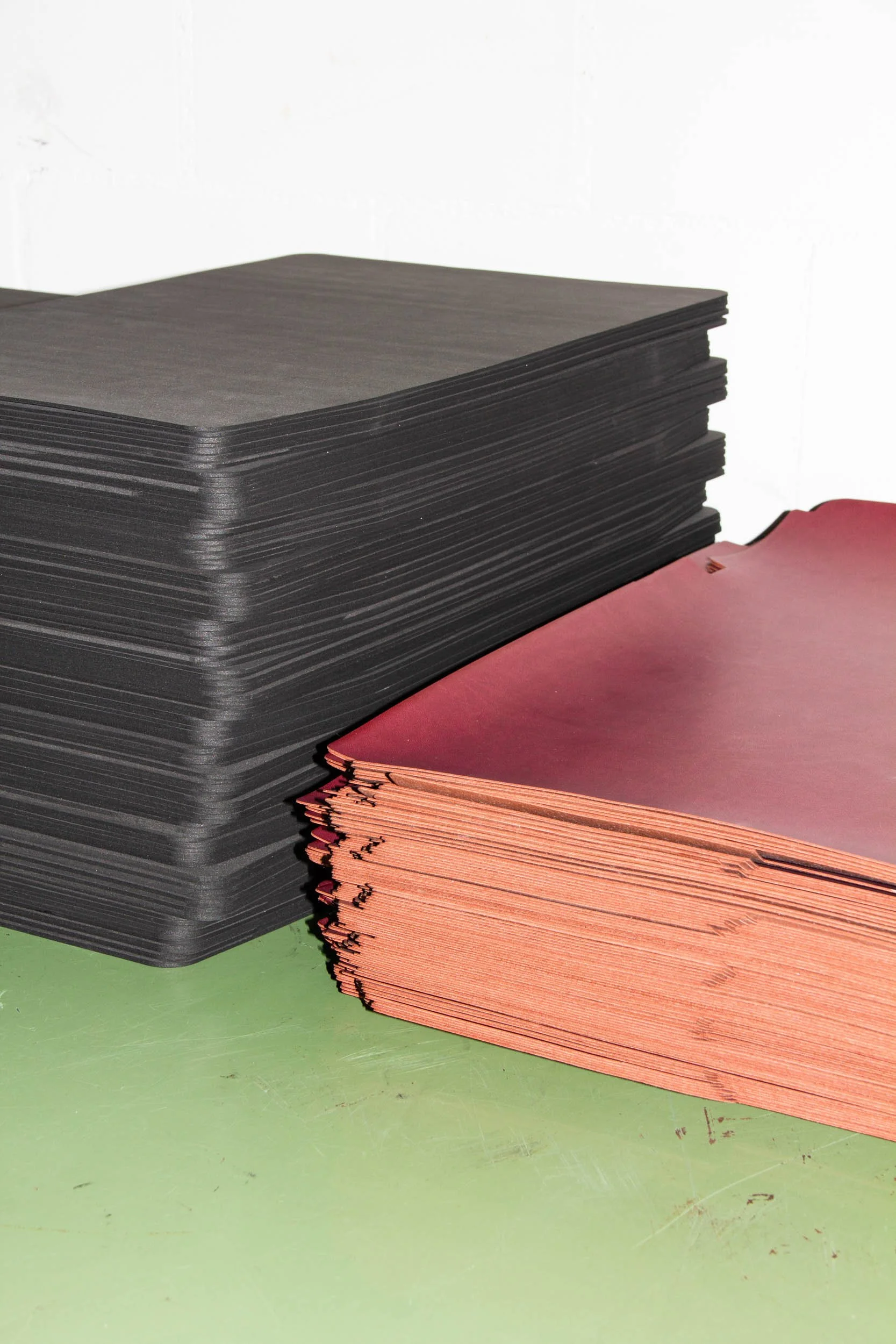 POWCH_Laptop-Sleeves_Switzerland_Process_0.jpg