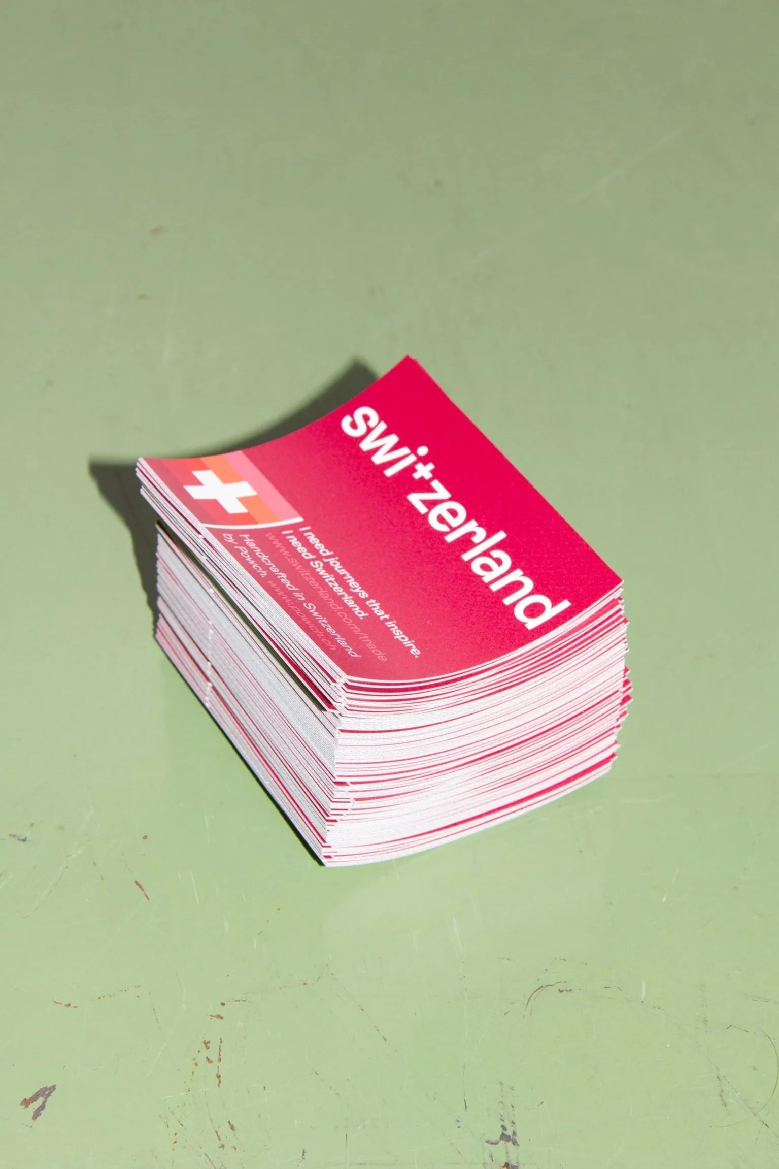 POWCH_Laptop-Sleeves_Switzerland_Process_6.jpg