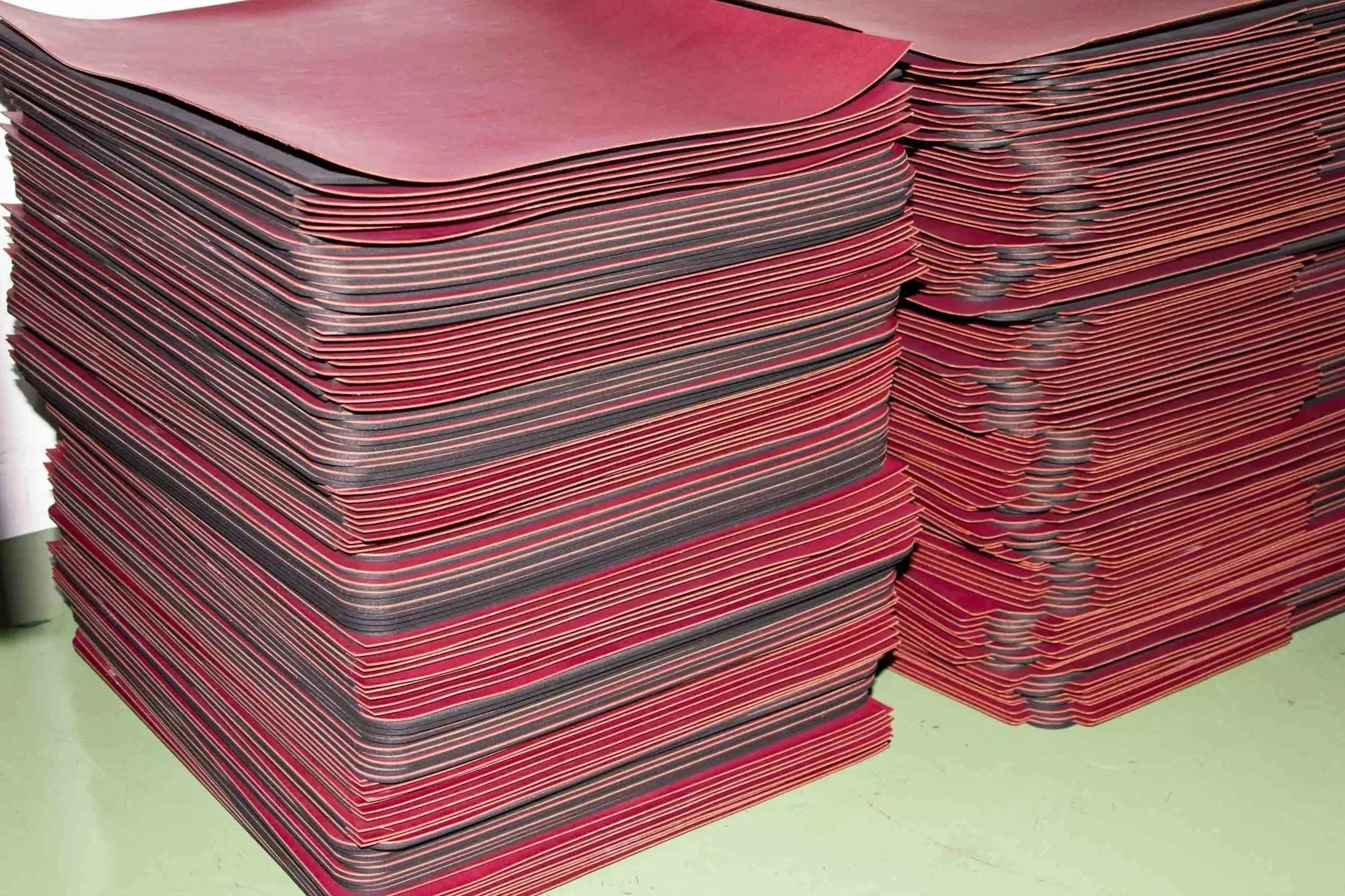 POWCH_Laptop-Sleeves_Switzerland_Process_5.jpg