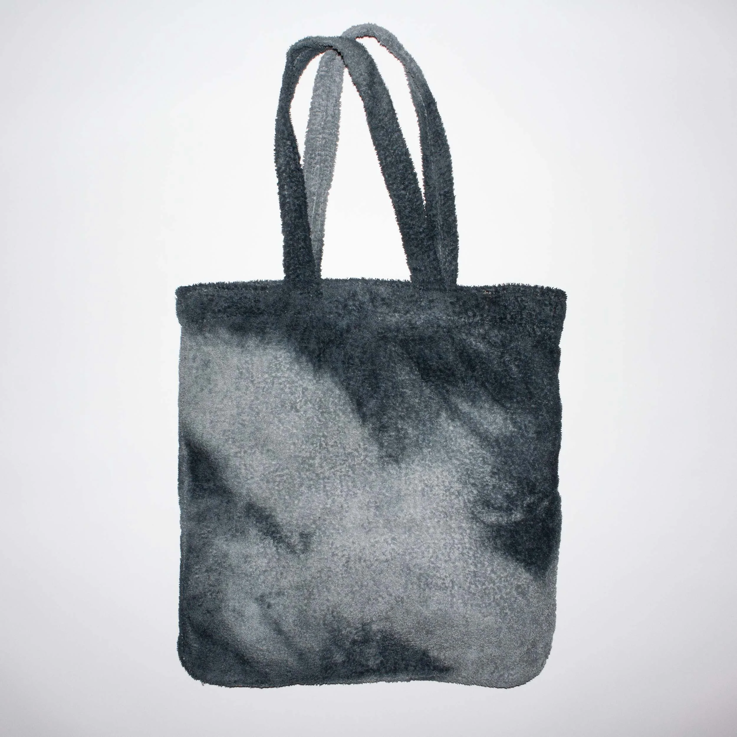 POWCH_FLUFF-BAG_TOTE_FUJI2.jpg