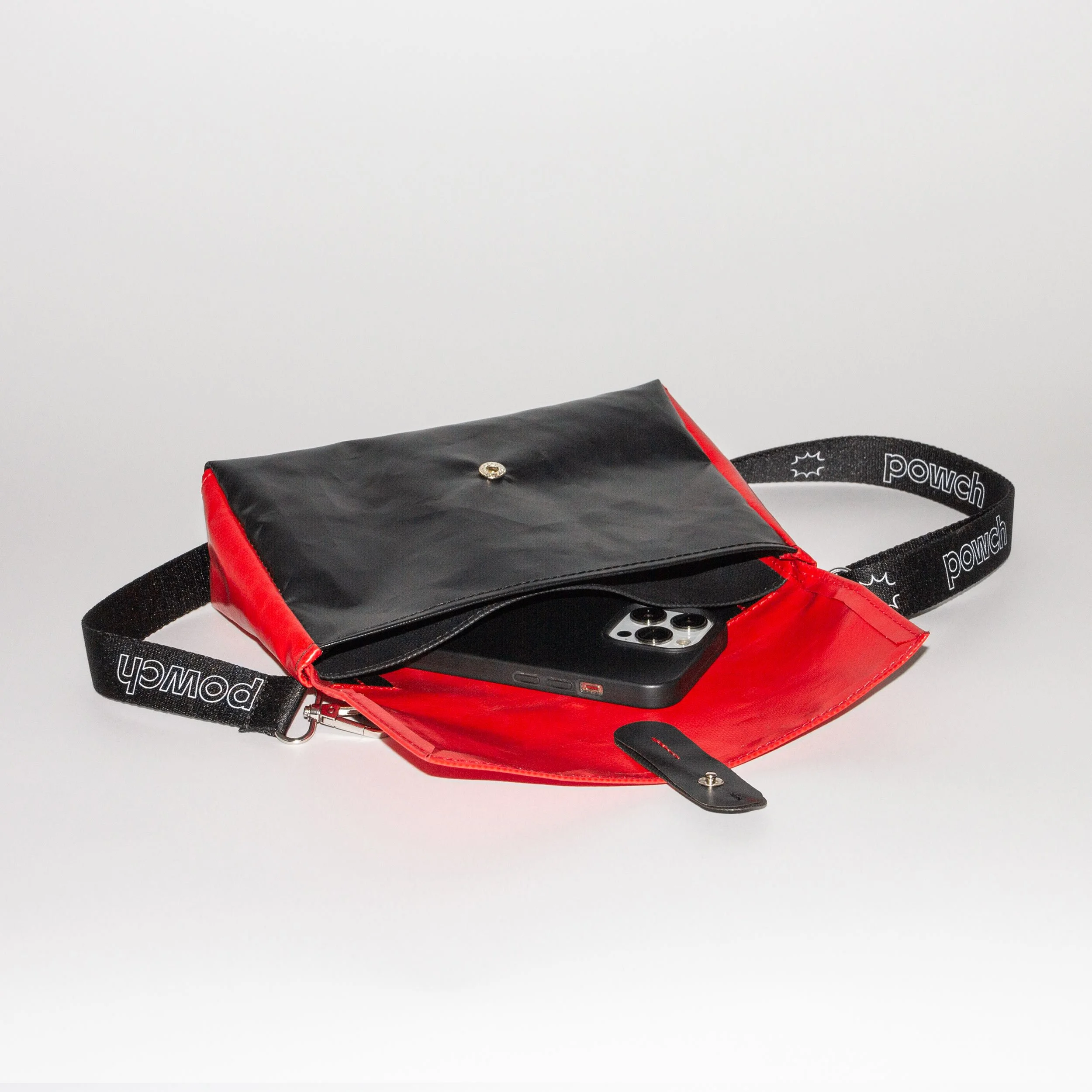POWCH_SIDE-POUCH_BLACK-RED_3.jpg