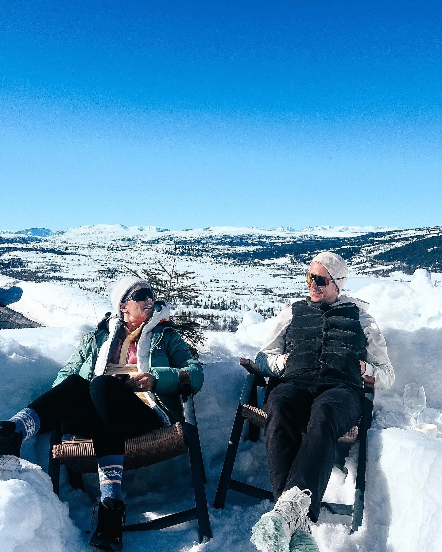 Tackar 🇳🇴 f&ouml;r en s&aring; d&auml;r j&auml;kla pangavslutning💥 av s&auml;songen med team och sponsorer😚 Nu har vi v&auml;l skidat klart f&ouml;r i &aring;r, och &auml;r s&aring;&aring;&aring; redo f&ouml;r v&aring;ren🥳