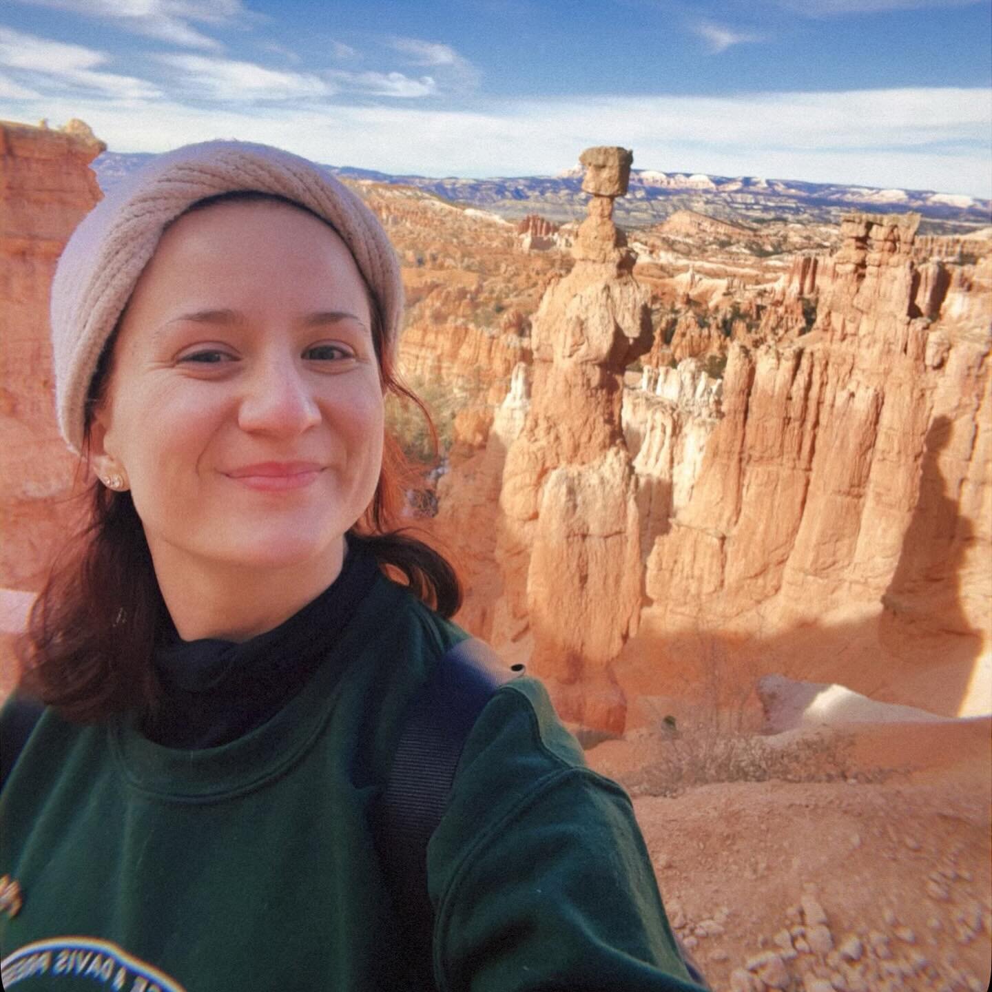 HooDoo you dooooo???
&bull;
&bull;
&bull;
&bull;
&bull;
Spent my last day off in Utah with the family at Bryce Canyon. Pure magic. 🥾🤍