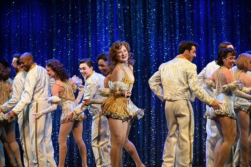I&rsquo;m just so happy to be here with these folks💛
&bull;
&bull;
&bull;
Photo by Mark Turek 
#42ndstreet #rhodeisland