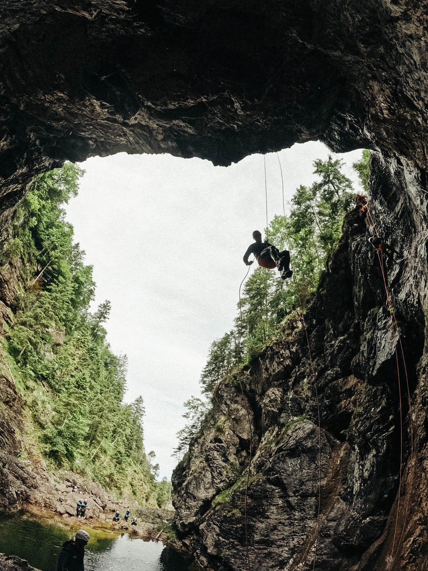 MB-Productions-Maximilian-Boeger-Foto-Video-Design-Kornwestheim-Stuttgart-Ludwigsburg_Hochzeit_Hannes_Melli_Diller_Canyoning-41.jpg