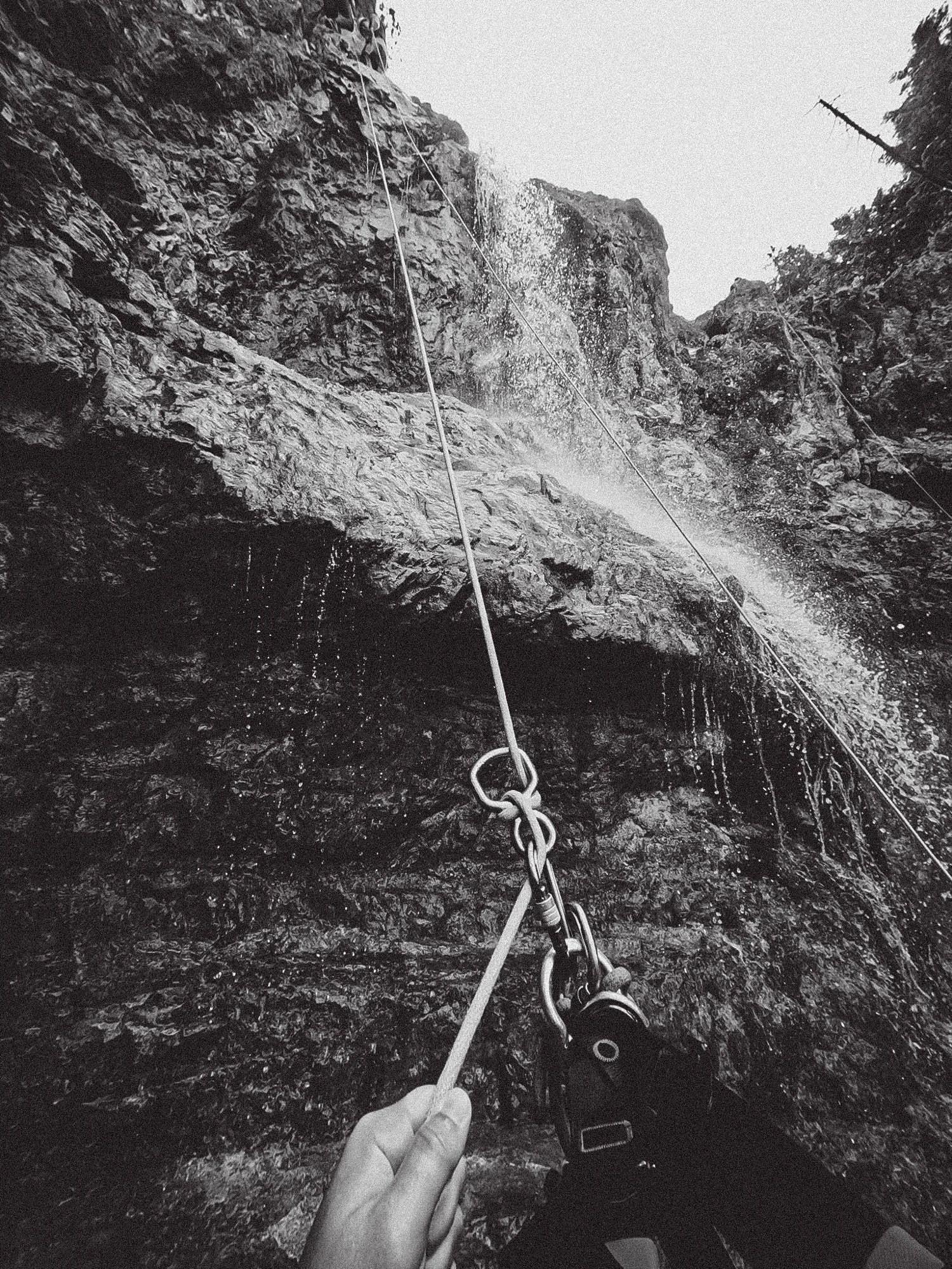 MB-Productions-Maximilian-Boeger-Foto-Video-Design-Kornwestheim-Stuttgart-Ludwigsburg_Hochzeit_Hannes_Melli_Diller_Canyoning-61.jpg
