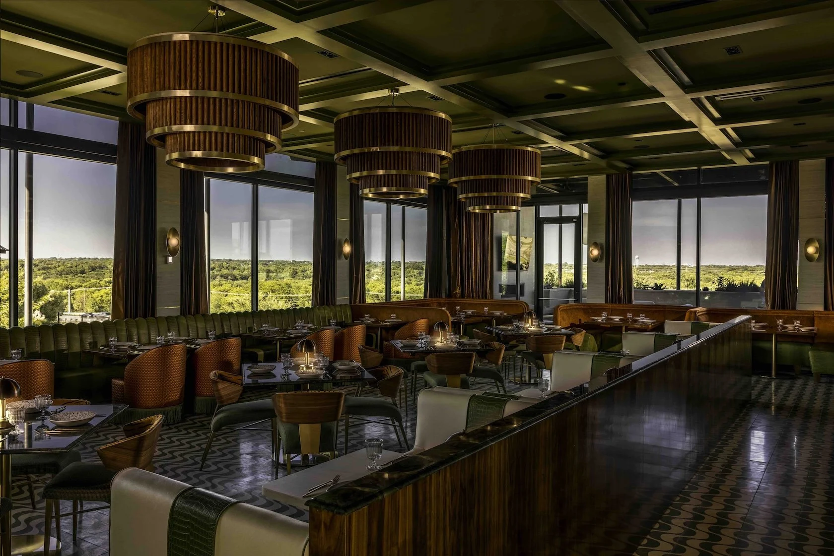 The Mont in Fort Worth Debuts Fall Menu & First Bar + Patio Menu