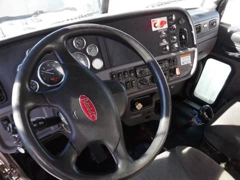 1205953780.jpg