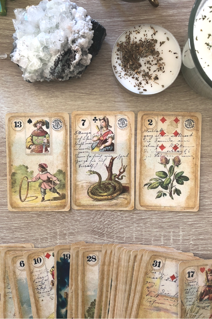 The symbols on this Lenormand card deck is obvious; you can tell that you are reading a snake, a child, or a clover. These cards are detailed but not too busy which is ideal.