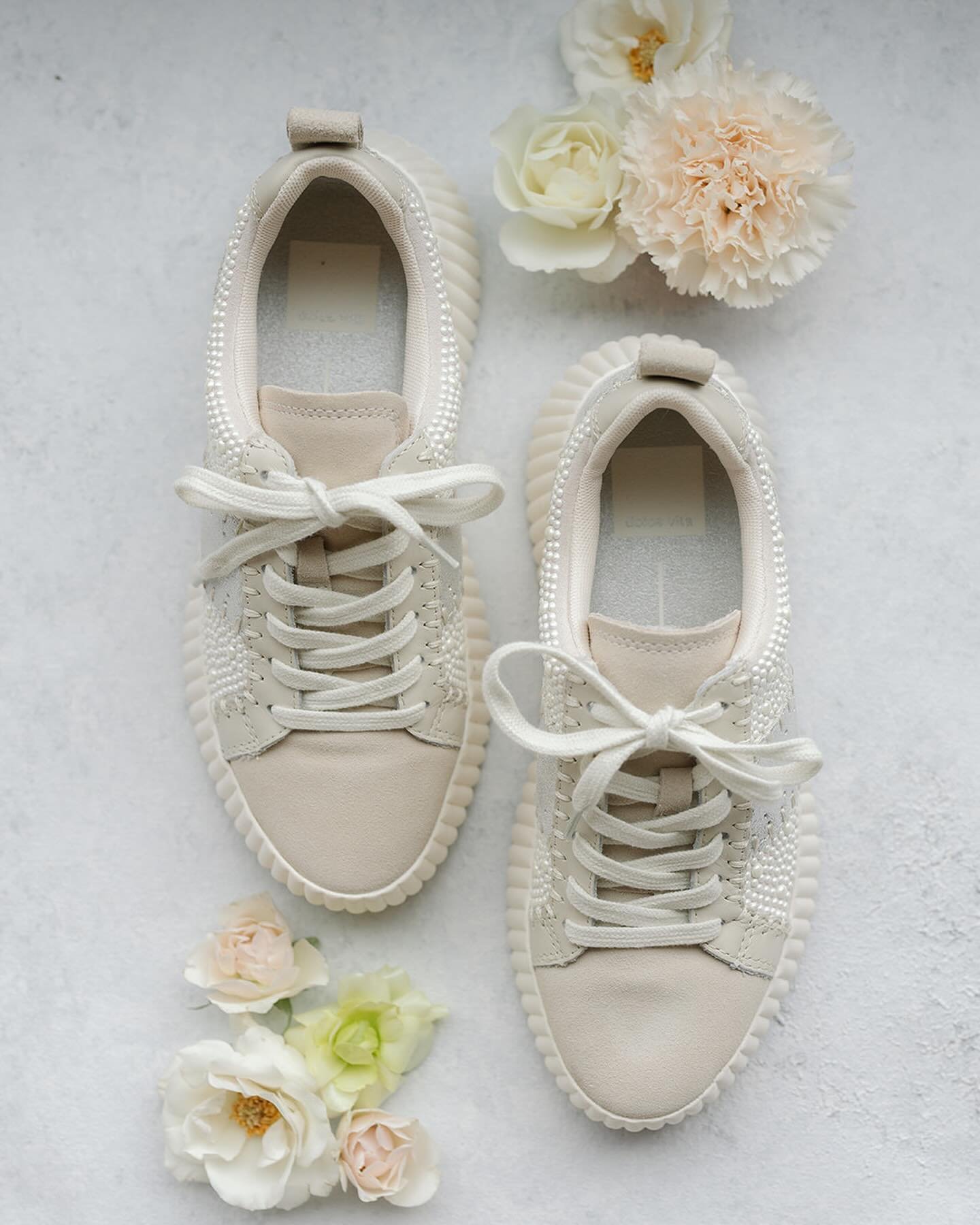 Love a good bridal sneaker! Detail shot sneaks from @linabellweddings at H &amp; S&rsquo;s wedding this month🌸

Planning: @annjohnsonevents 
Venue: @montecitoclub