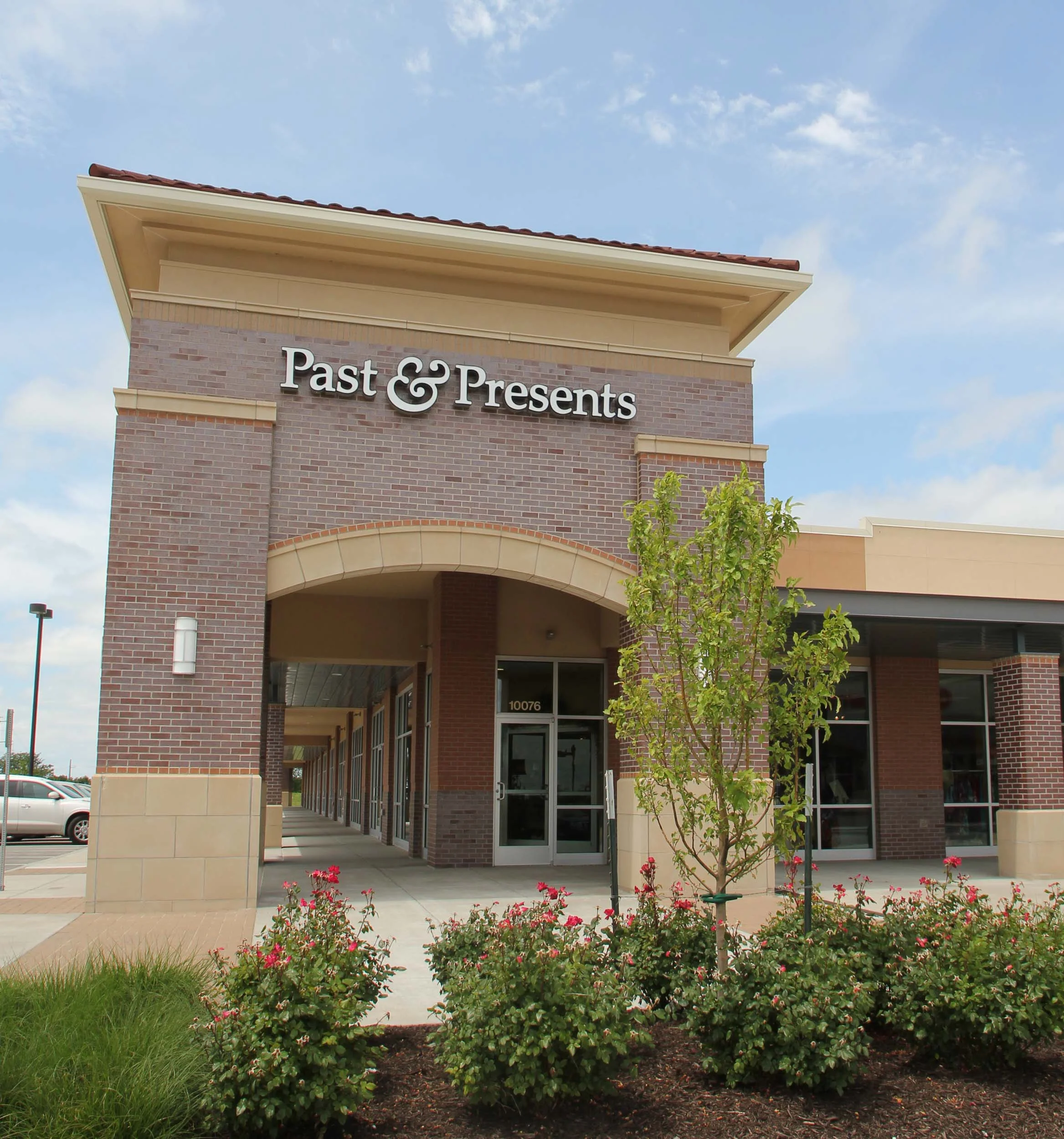Falcon Plaza