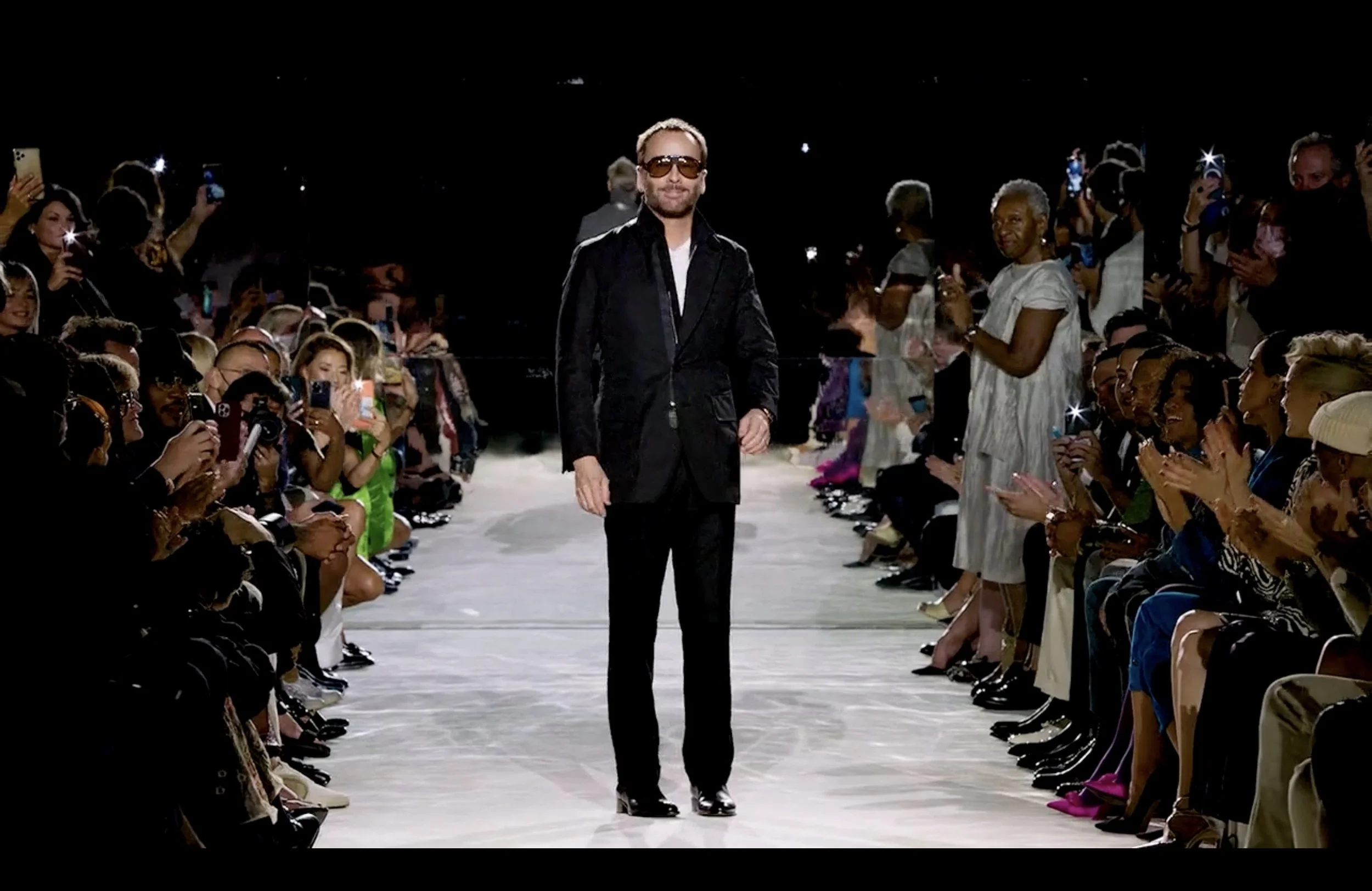 Tom Ford Fashion Show SS2 | LIVE