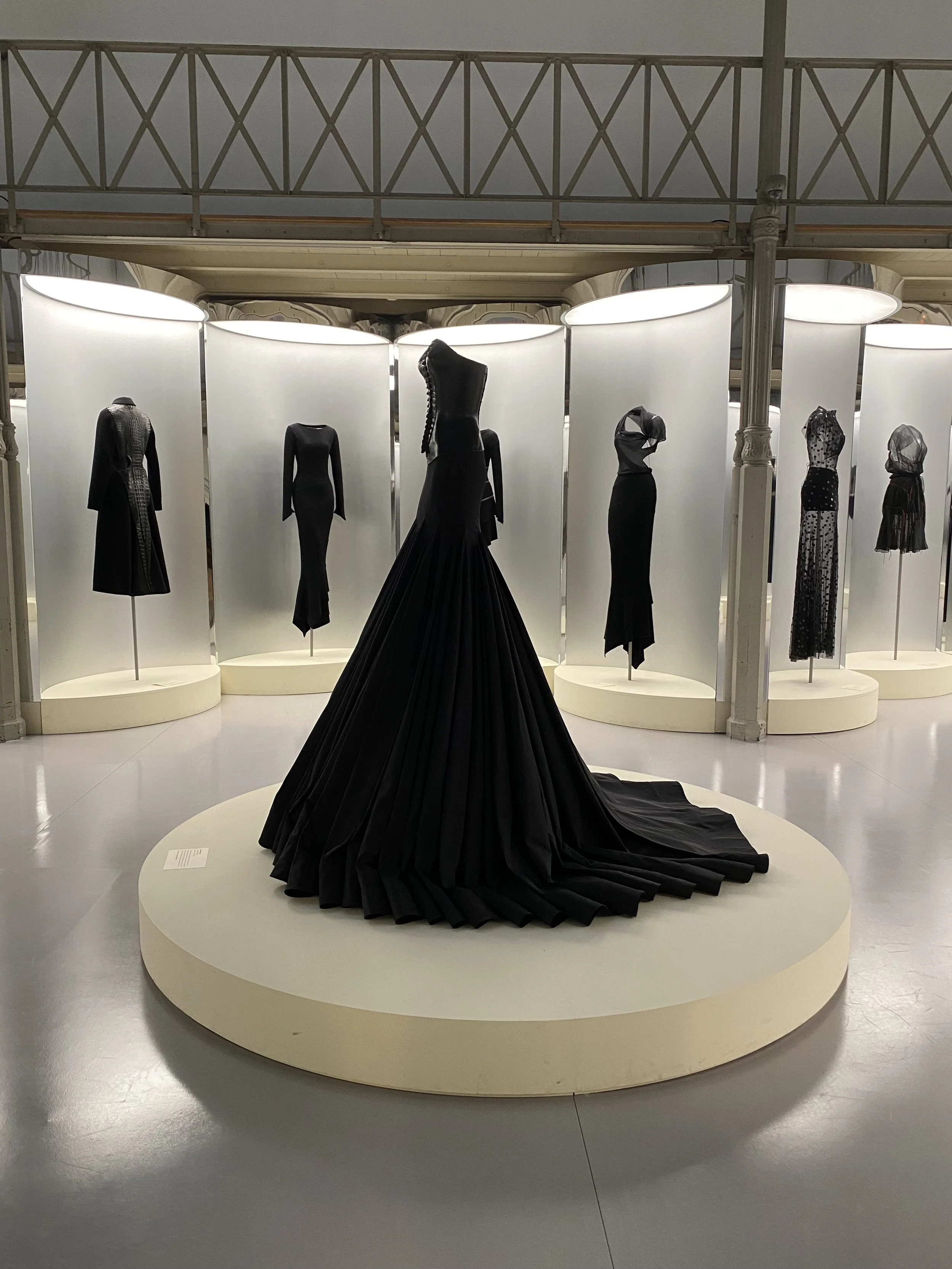sexy-things-to-do-in-paris-foundation-azzedine-alaia.jpg